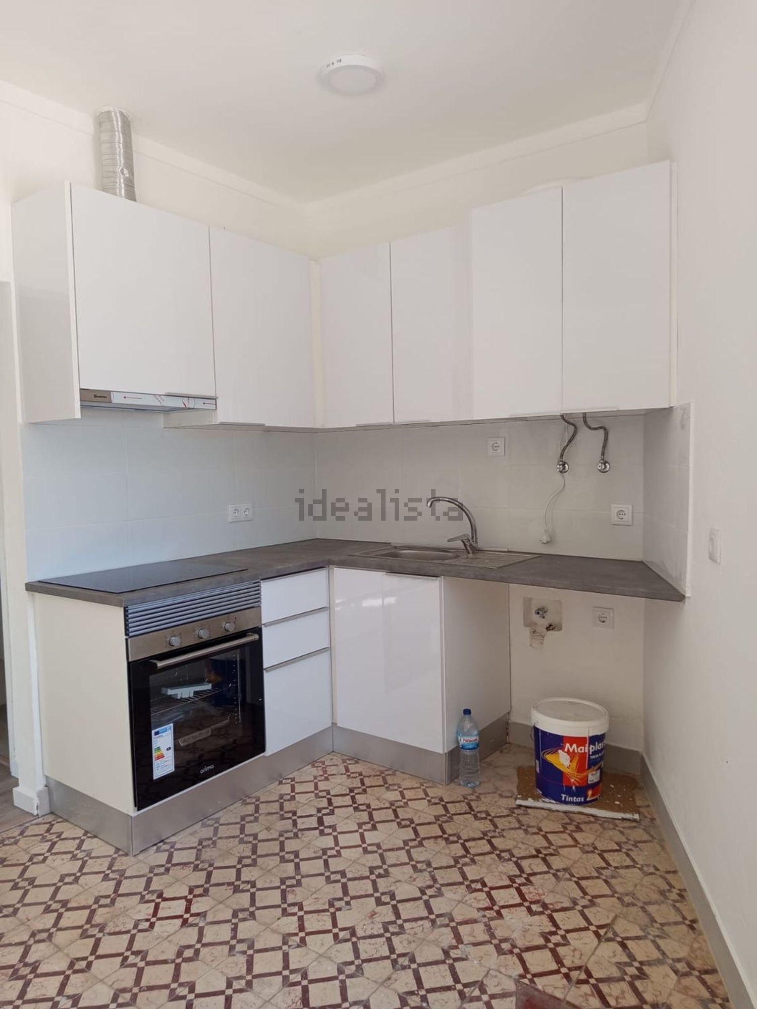 出租小楼房在Rua 1 de Maio, 22 a - 厨房