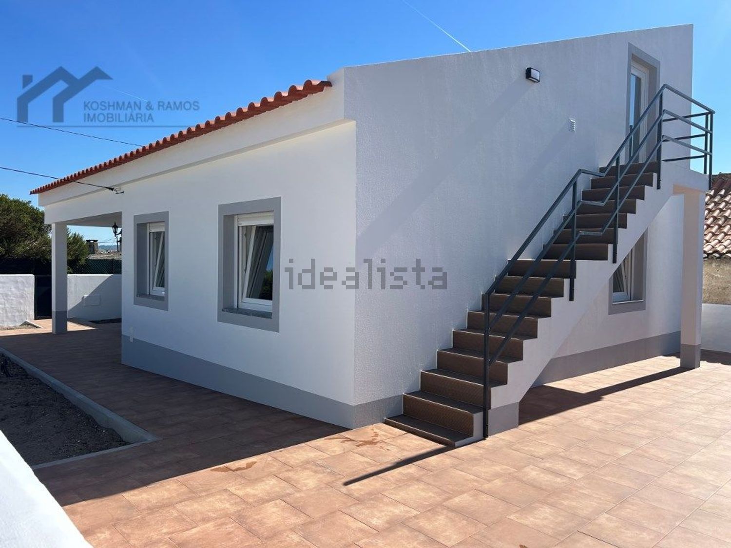 小楼房或独栋别墅出售在Centro - 外立面