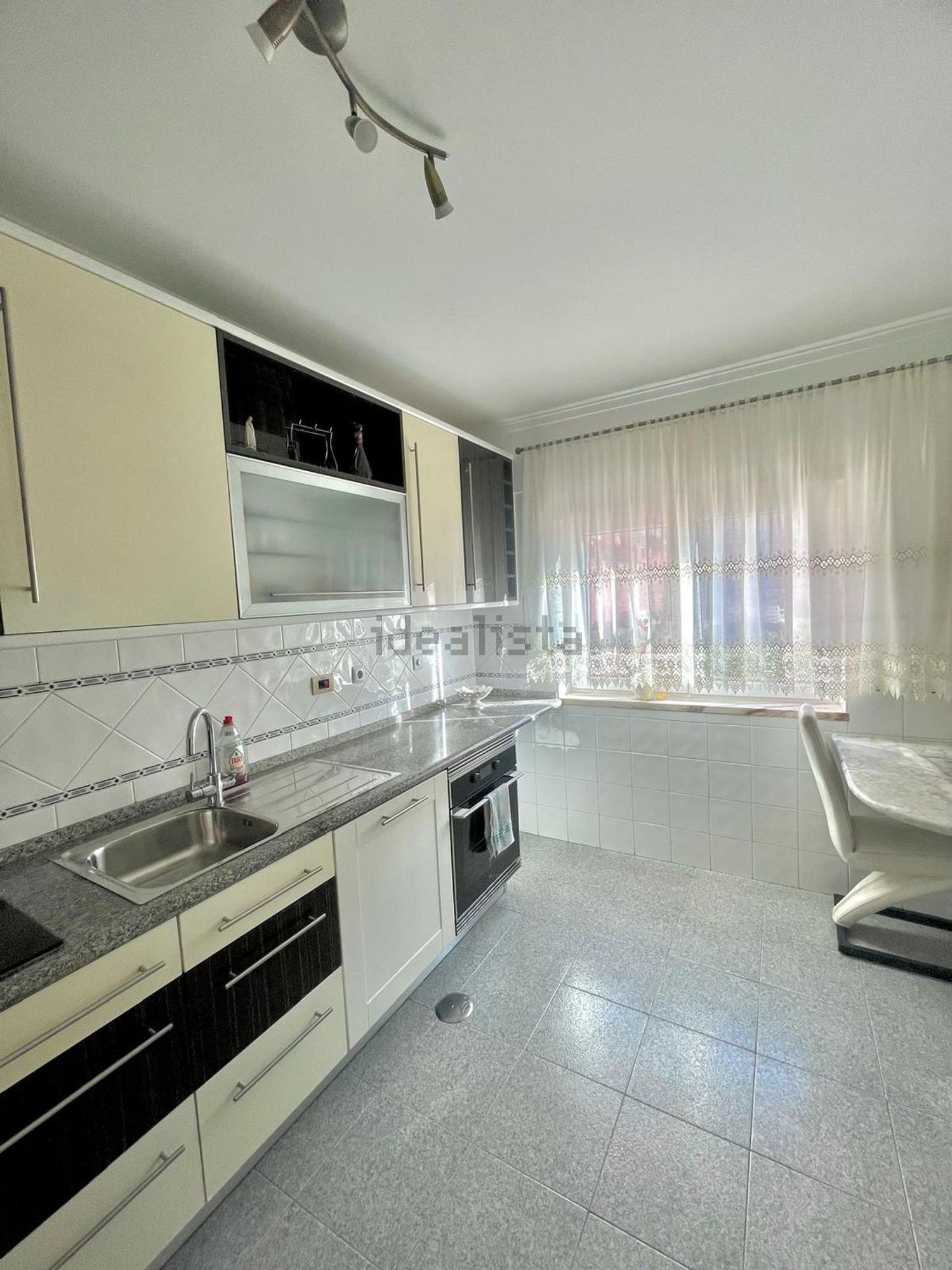 出租公寓 t3Campo Soares dos Reis, 27 - 厨房
