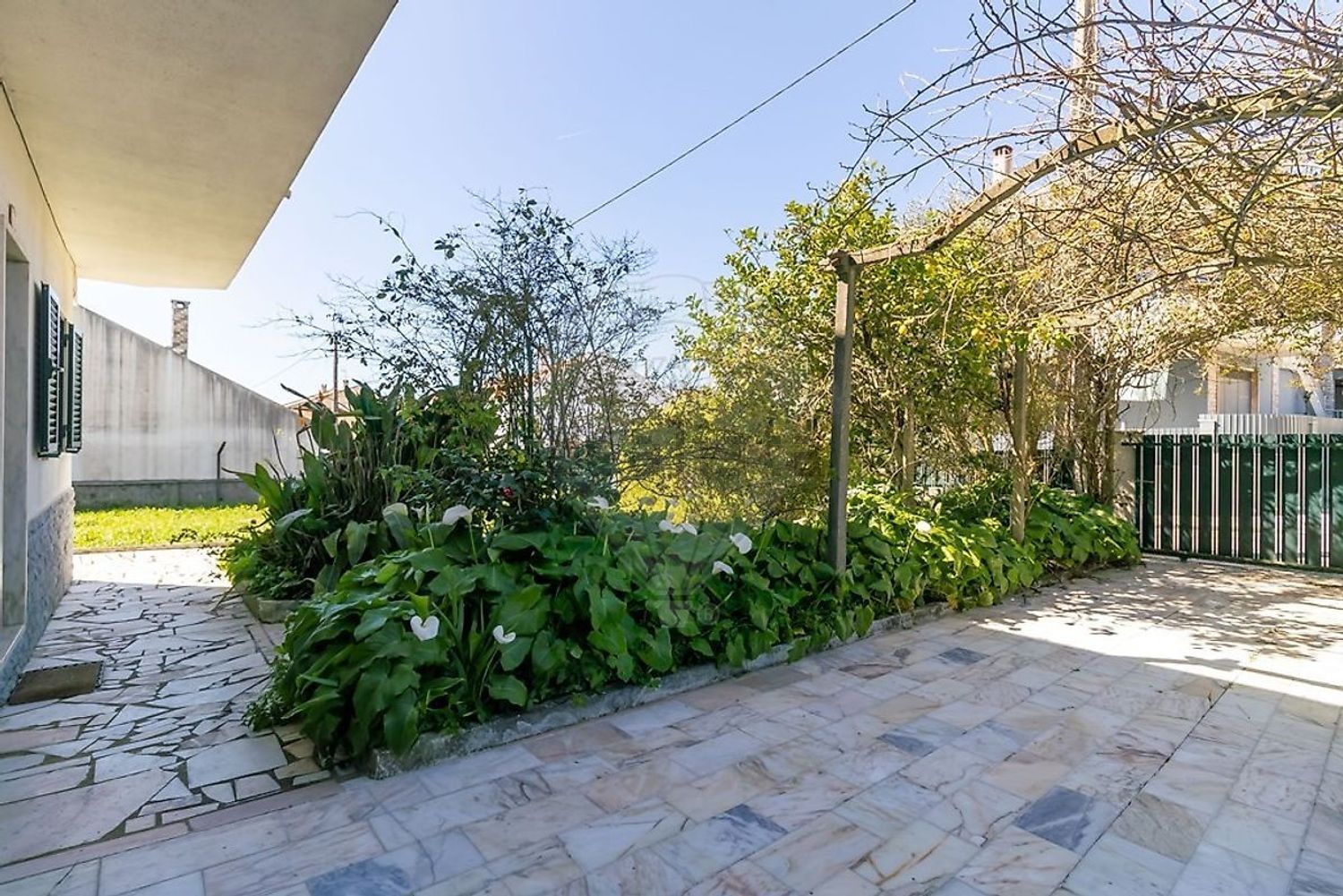 小楼房或独栋别墅出售Casal Novo - 花园