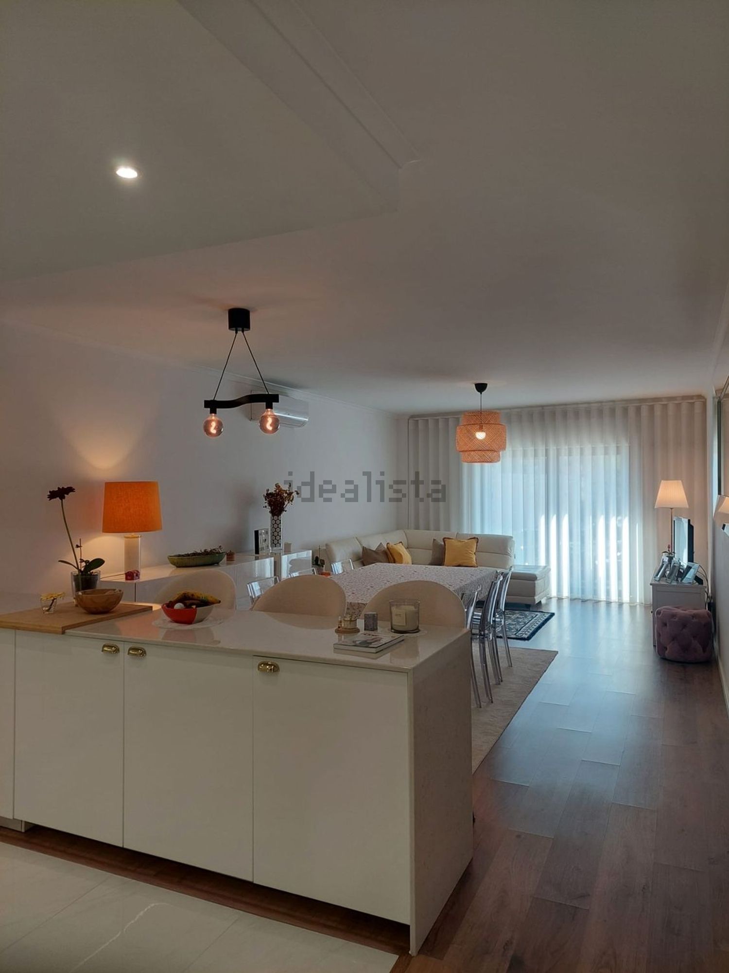 出租公寓 t2在Rua Movimento das Forças Armadas, 12 - 客厅