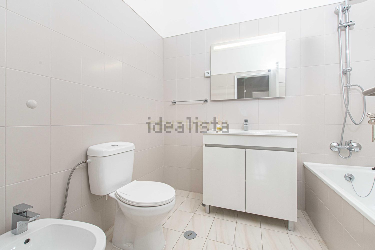 出租公寓 t2在Avenida Ernest Solvay, 4 - 卫生间