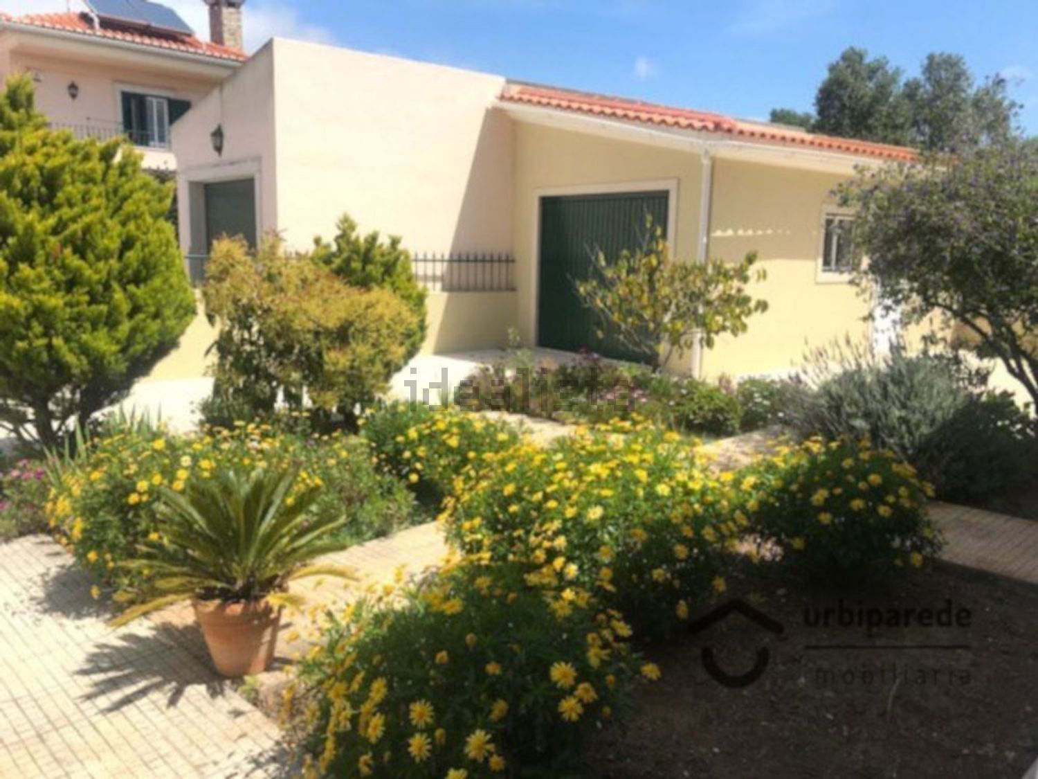 出租小楼房或独栋别墅在Praceta Susana Feitor s/n - 花园