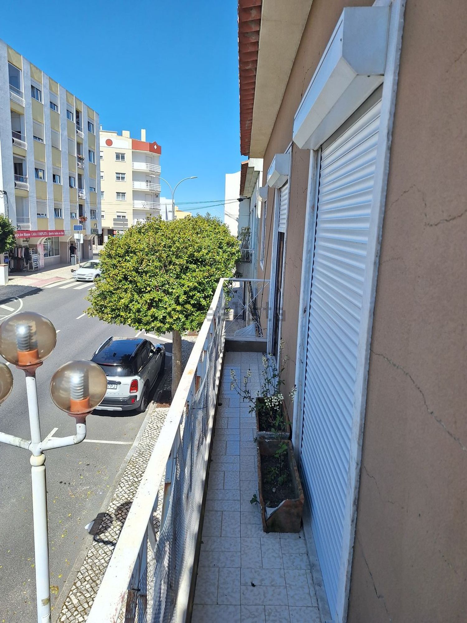 出租公寓 t4在Avenida Primeiro de Maio, 46 - 阳台