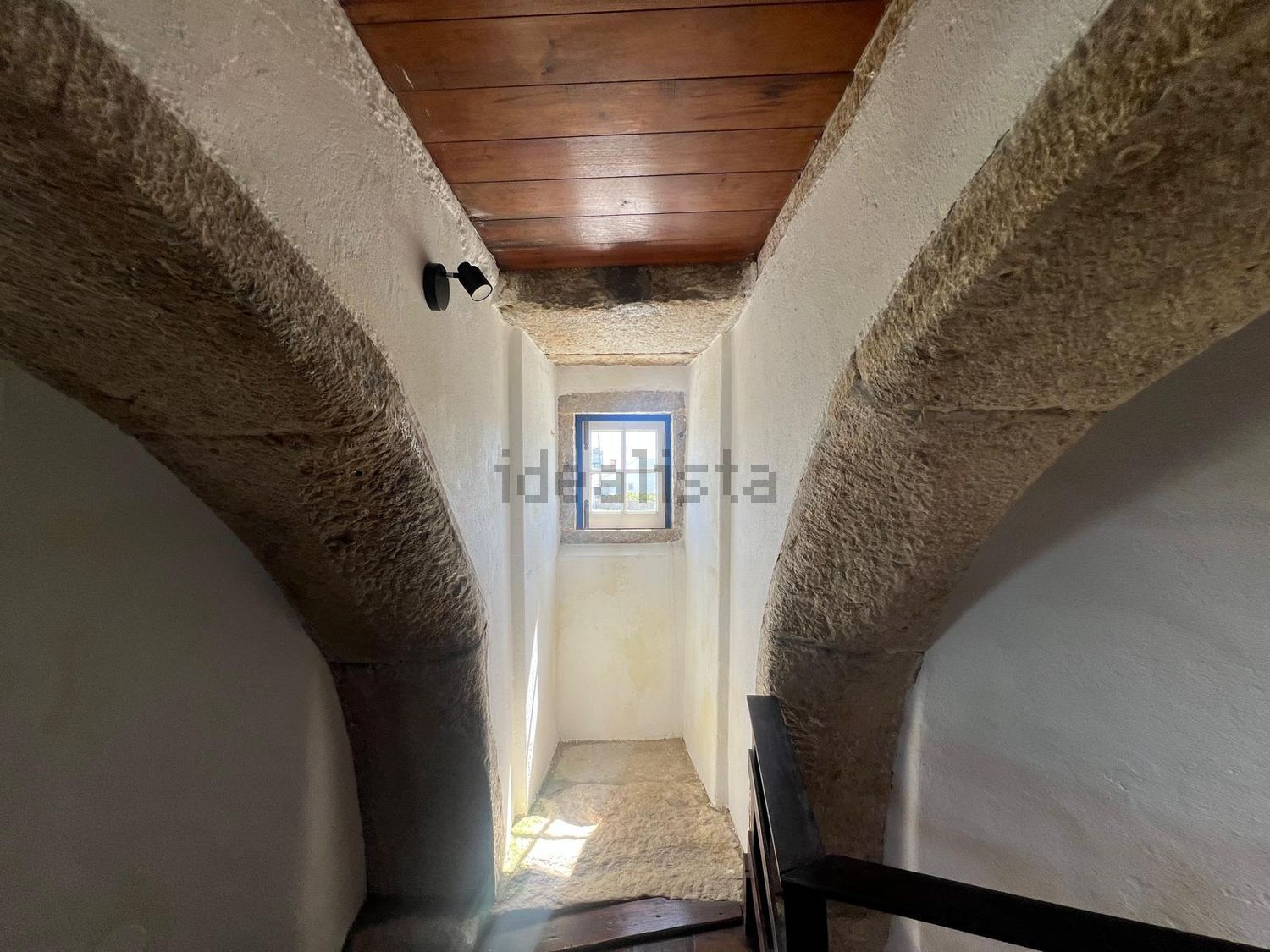 出租小镇楼房在Rua dos Moinhos - 过道