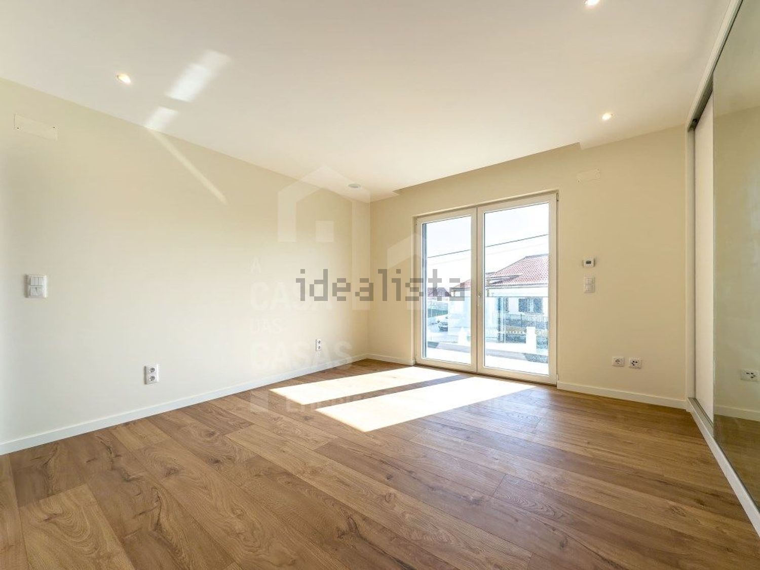 小楼房或独栋别墅出售在Encarnação - 居住