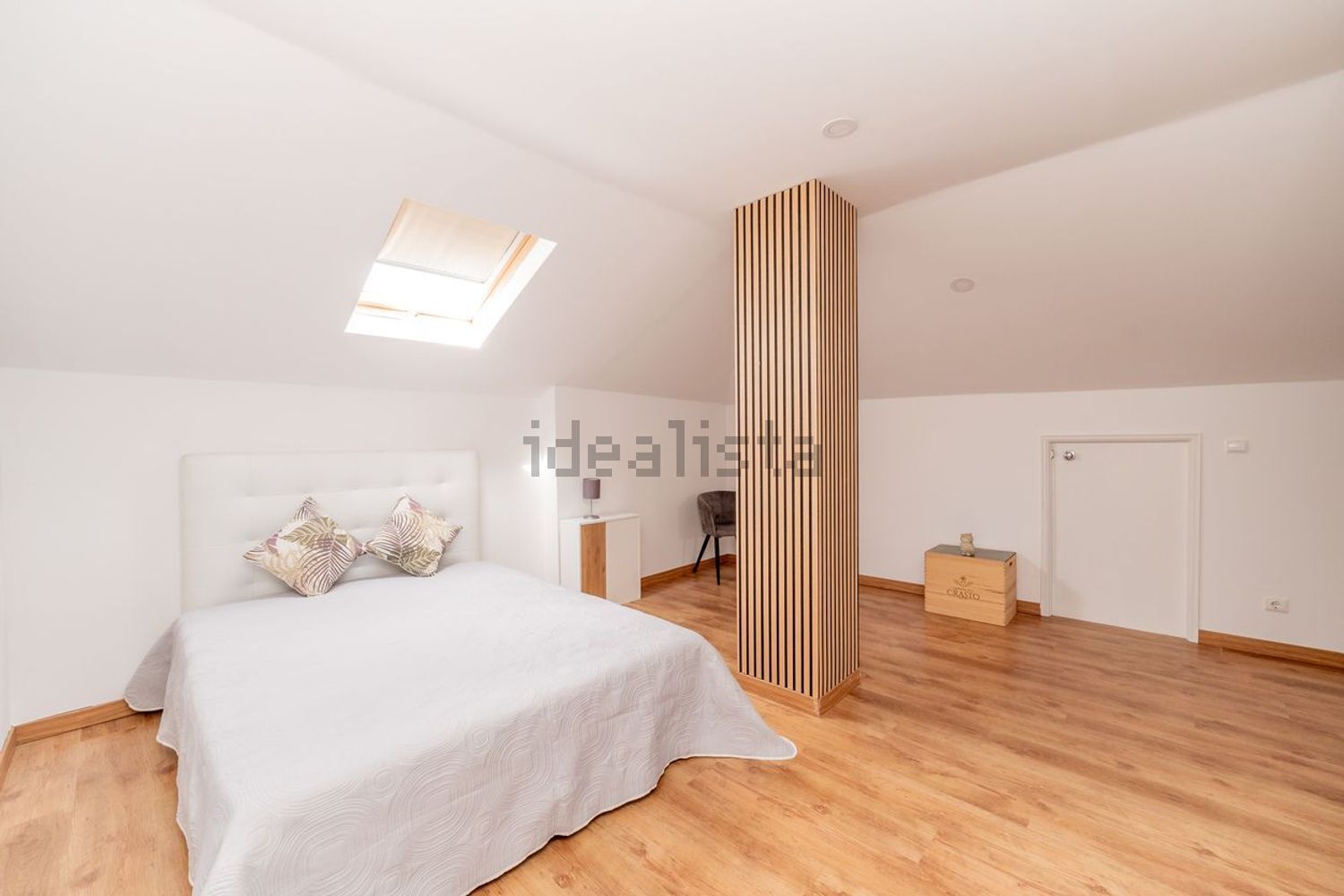 公寓 t4出售在Rua António Batalha Reis - 阁楼