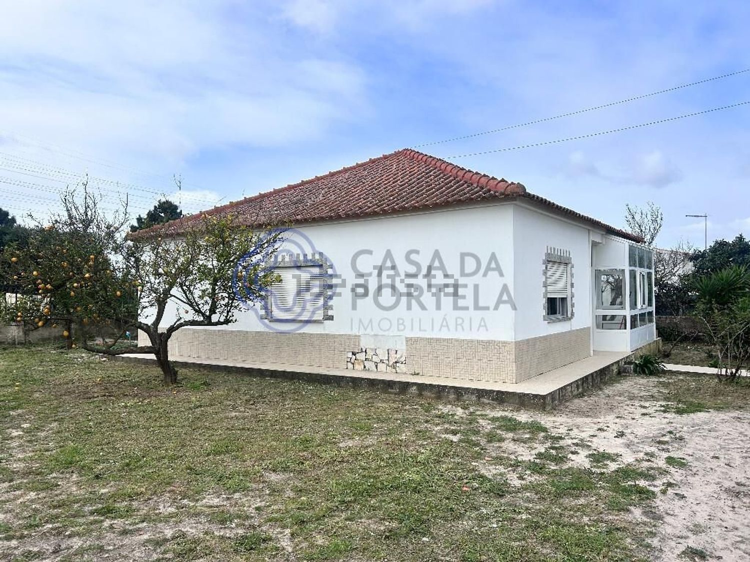 小楼房或别墅出售在Rua Primavera - 外立面