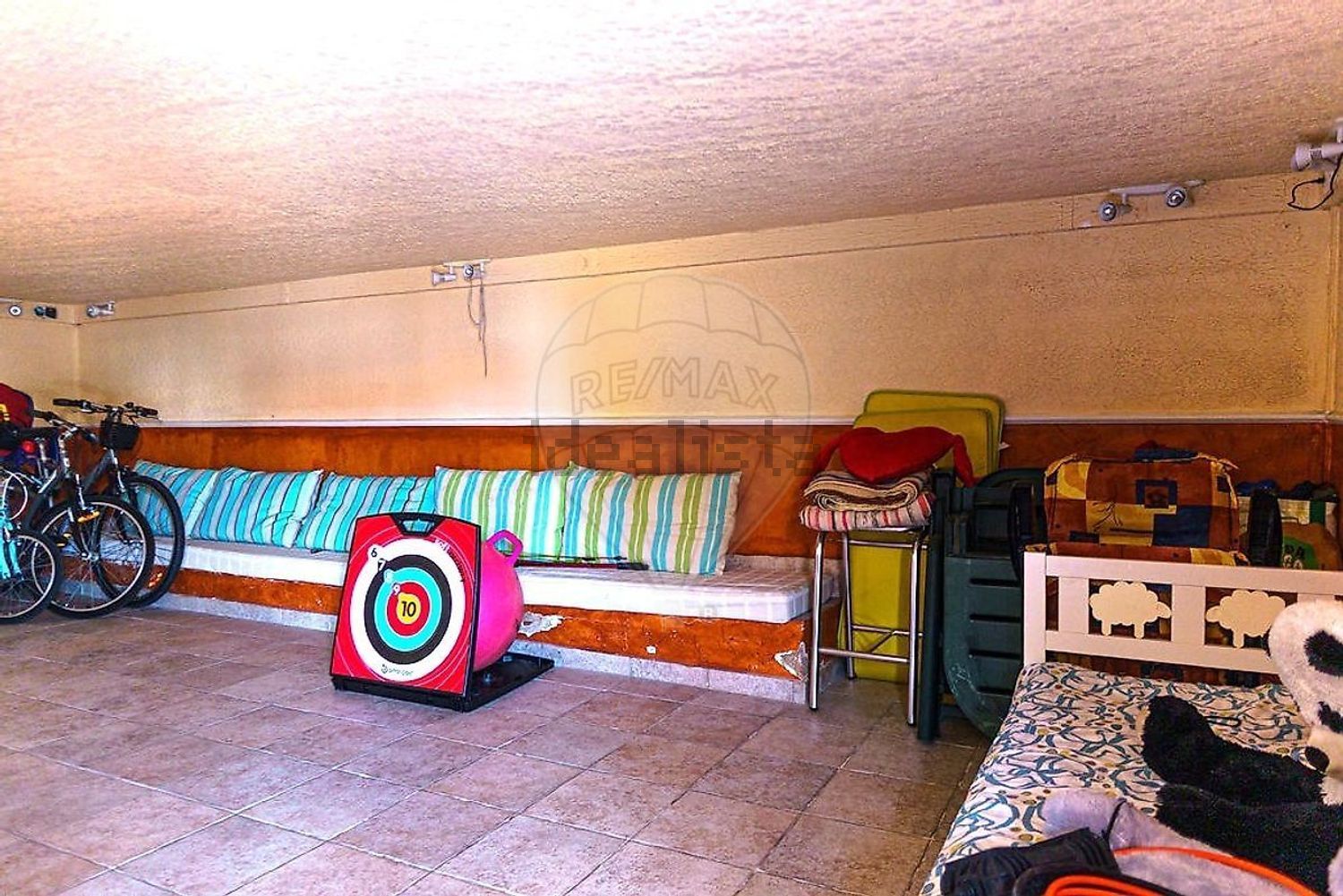 小楼房或独栋别墅出售在Rua Fernando Piteira Santos - 卧室