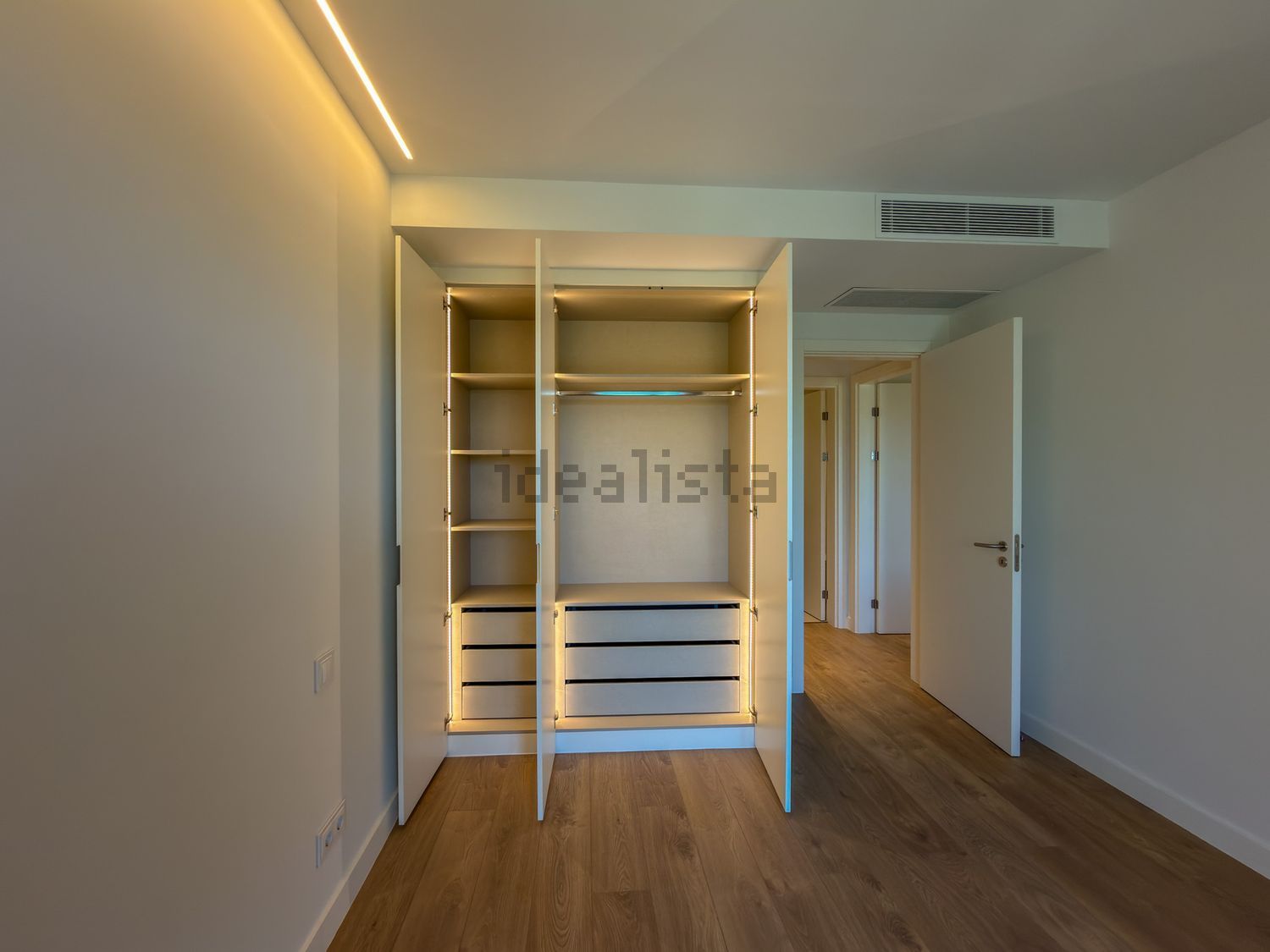 出租公寓 t2在Praceta Bernardo Sassetti - 试衣间