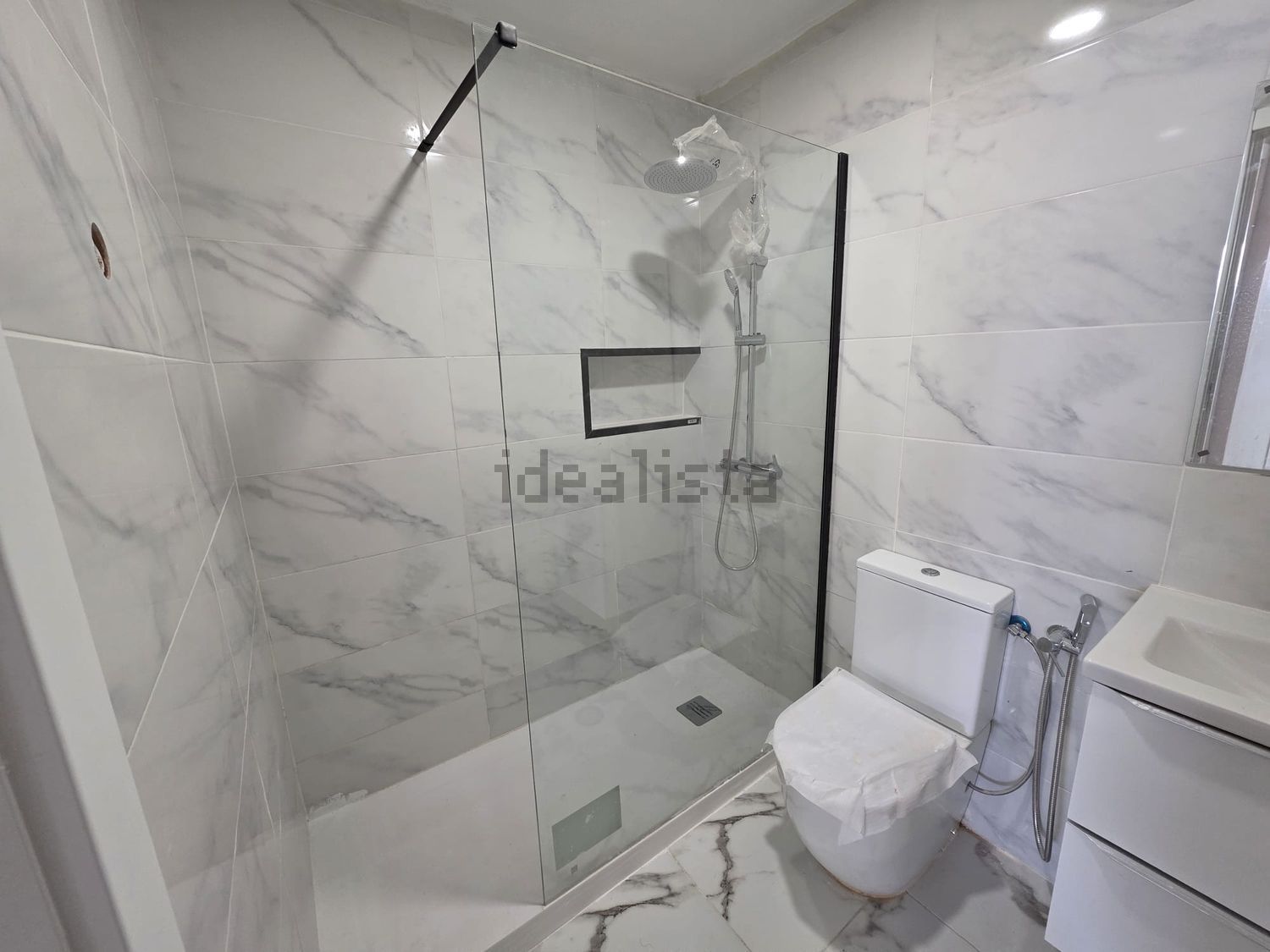 公寓 t1出售在Rua Padre António Vieira - 卫生间