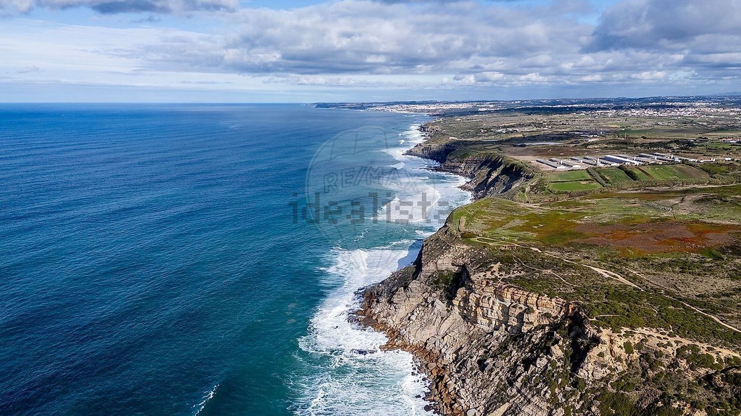小楼房或独栋别墅出售在Largo do Juncalinho - 视线