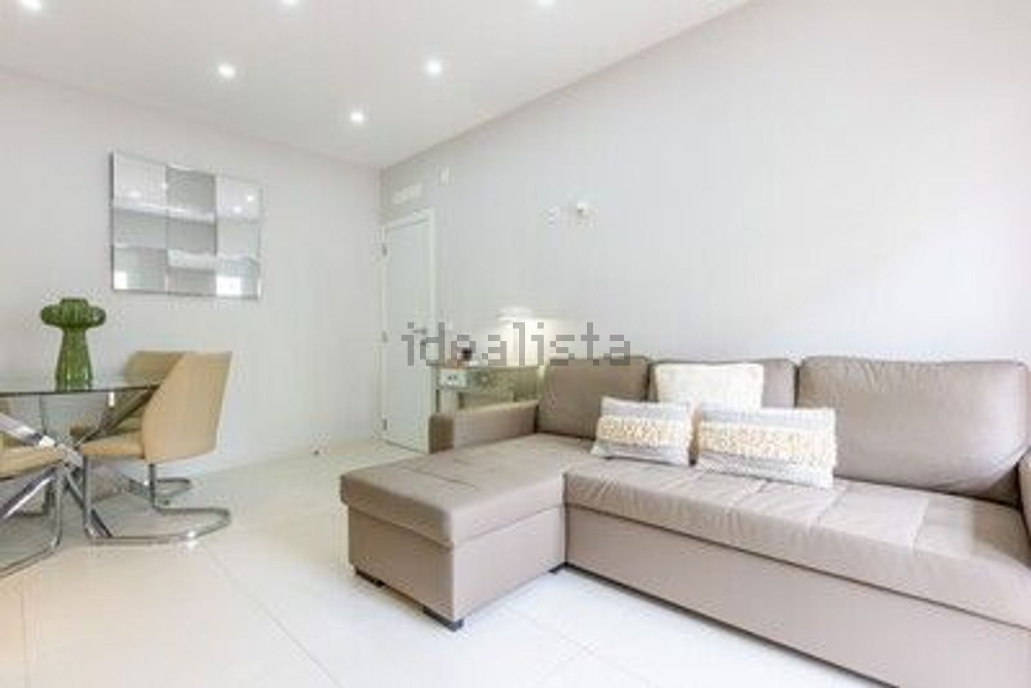 公寓 t3出售在Rua Dom Pedro de Almeida Portugal, 17 - 客厅