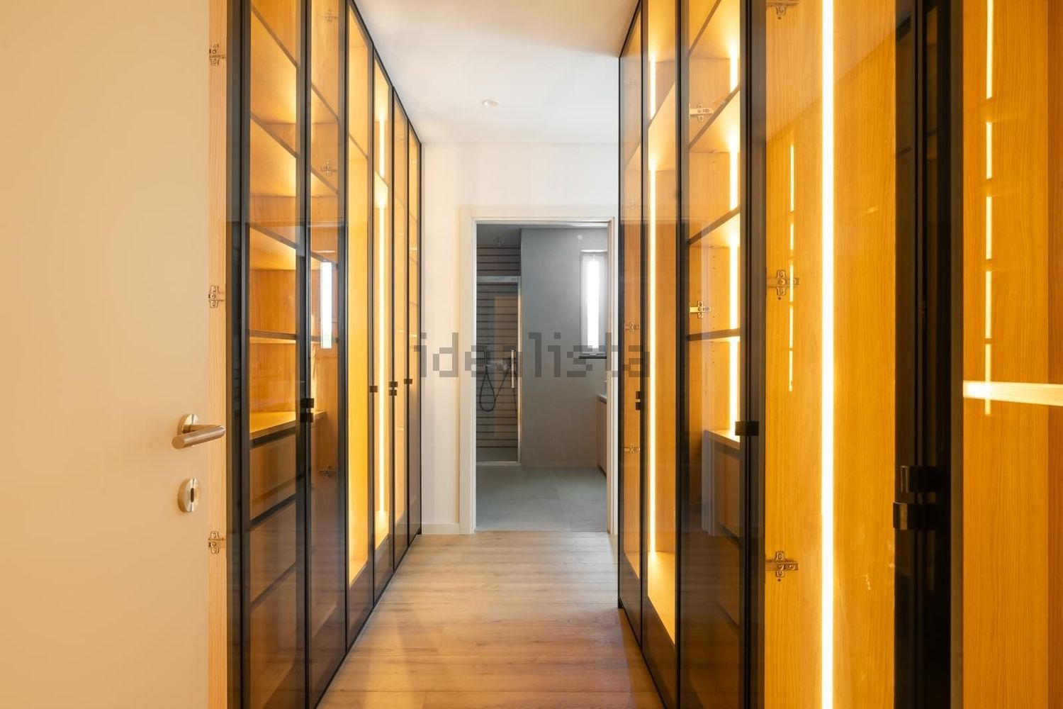 小楼房或独栋别墅出售在Beco do Algarvio - 过道