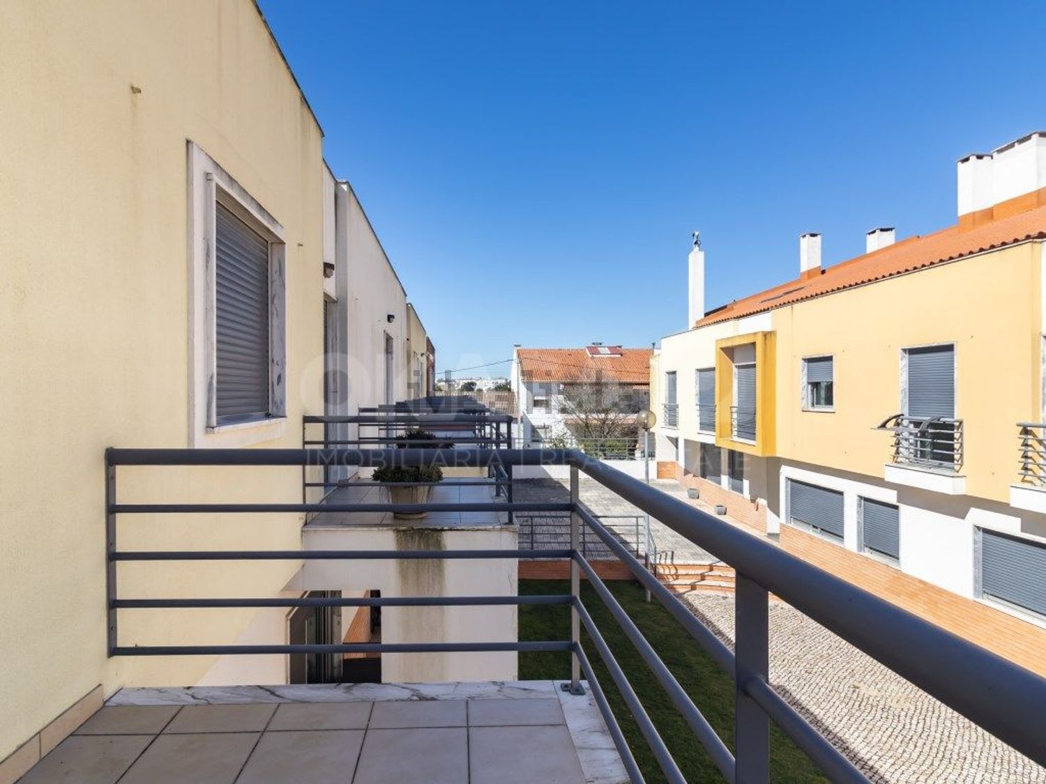 联排别墅出售在Rua Luís de Ataíde - 露台