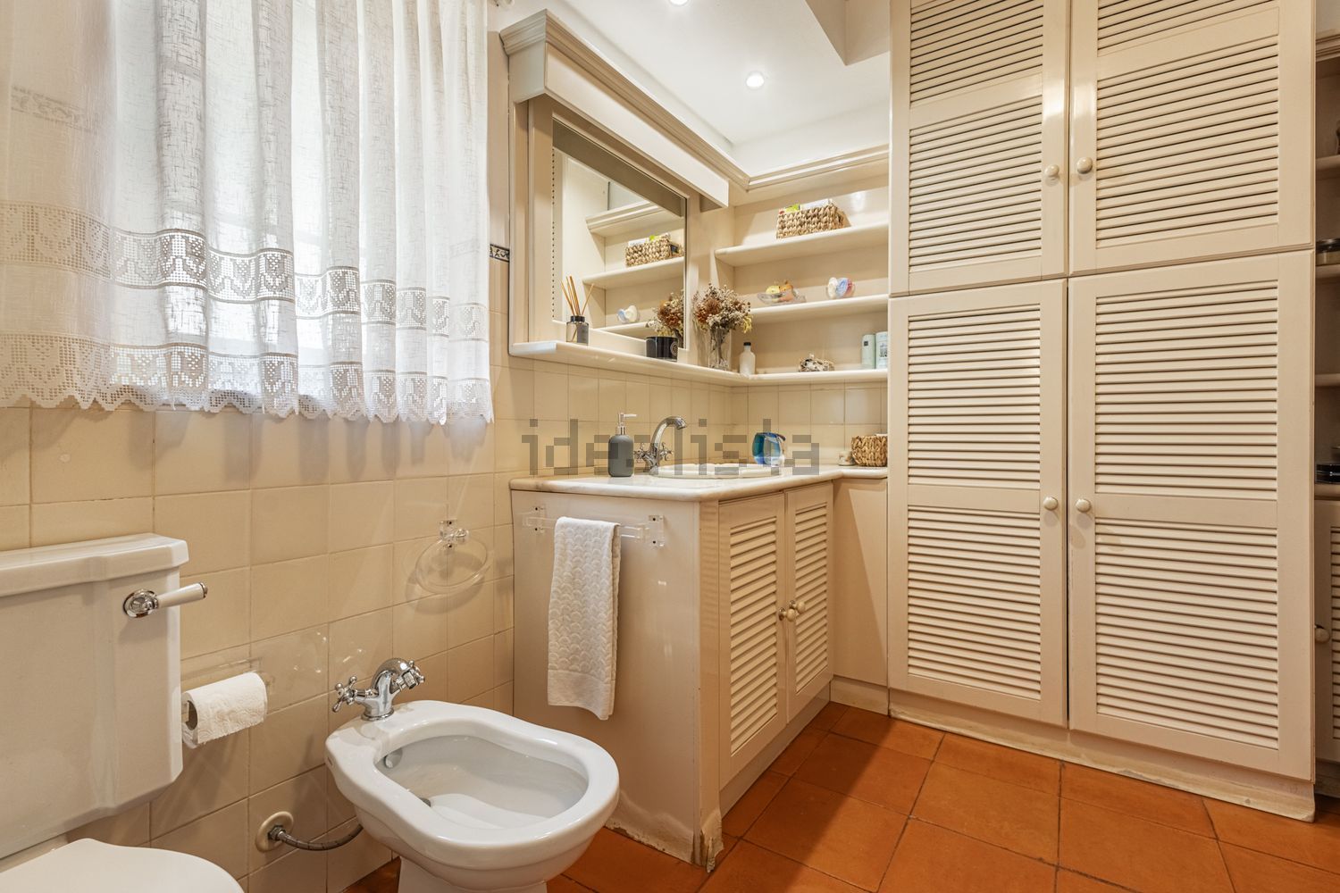 小楼房或独栋别墅出售Estr. da Serralheira de Baixo - 卫生间