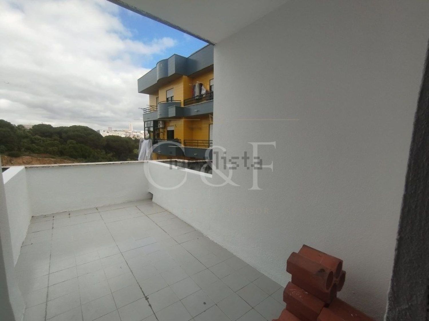 公寓 t3出售在Avenida Arsenal do Alfeite, 56 - 阳台