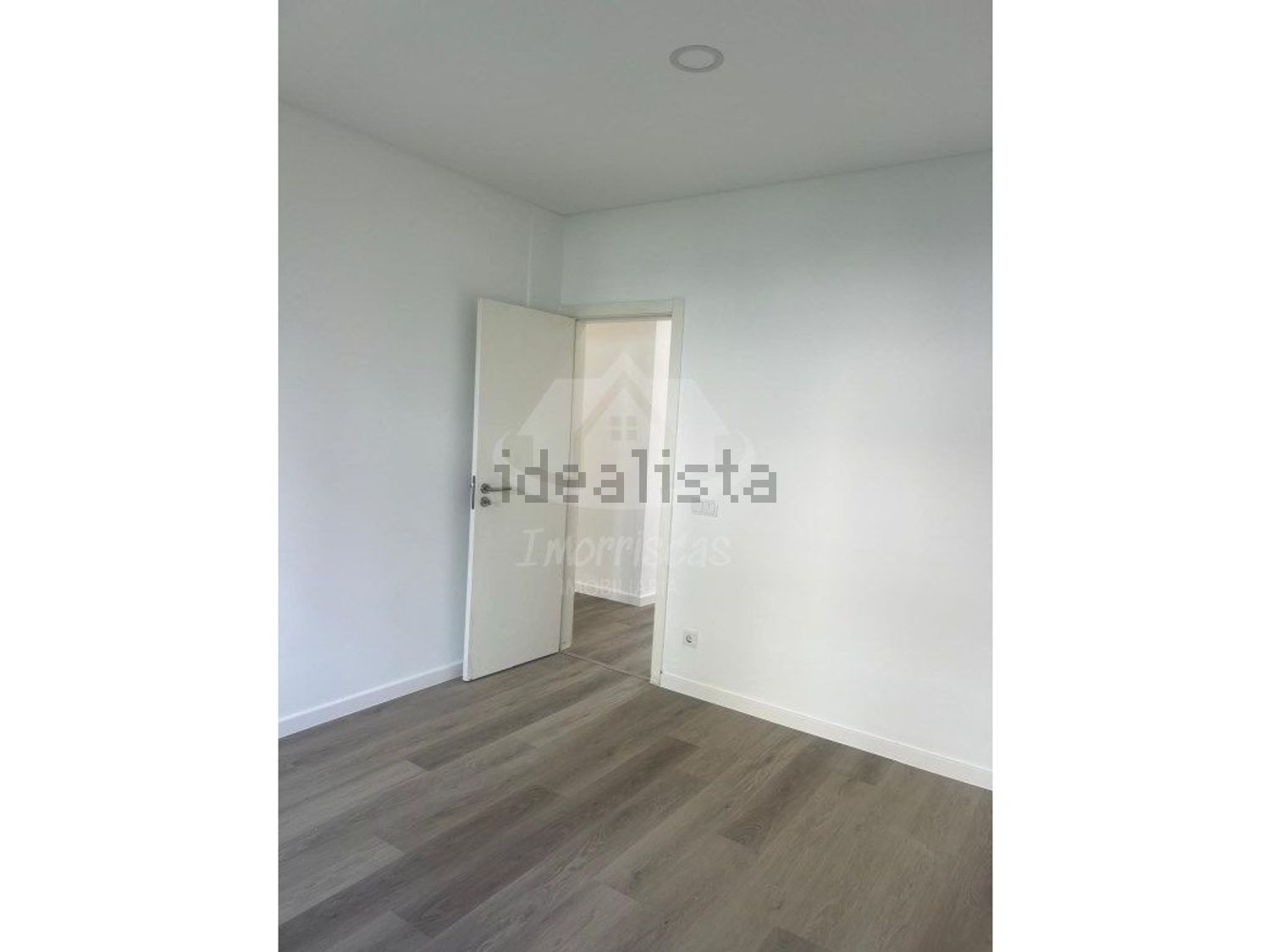 公寓 t2出售在Rua Cidade da Horta, 5 - 卧室