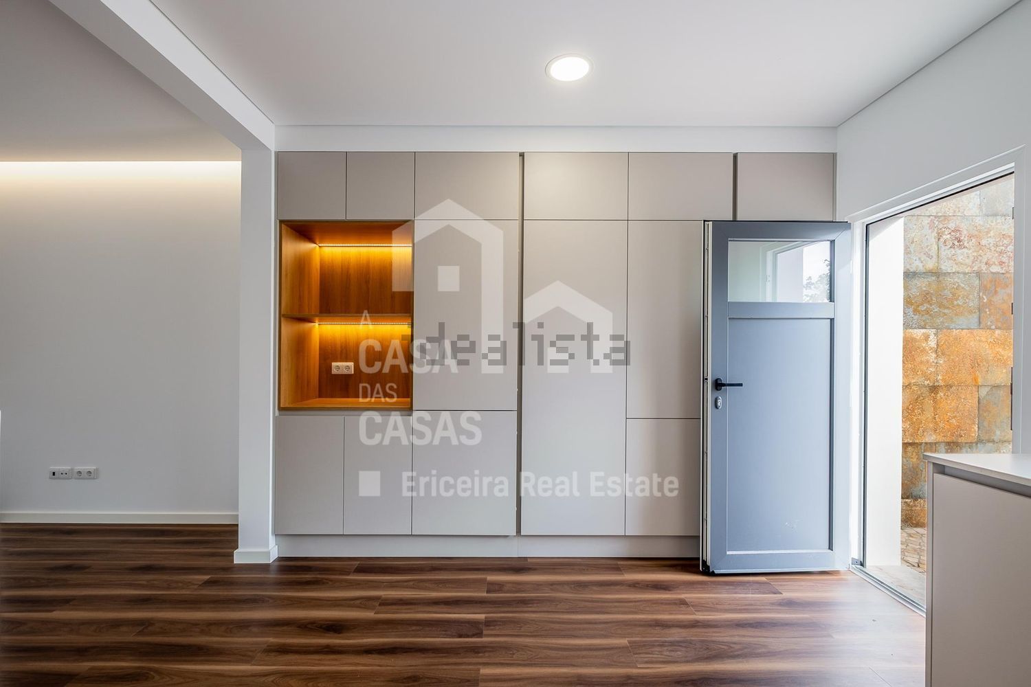 联排别墅出售在Rua da Cancelinha, 12 - 入口 / 出口