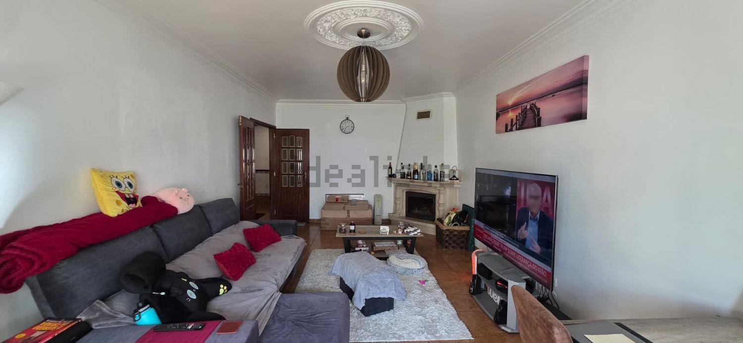 出租公寓 t2在Alameda Santa Marta do Pinhal - 客厅