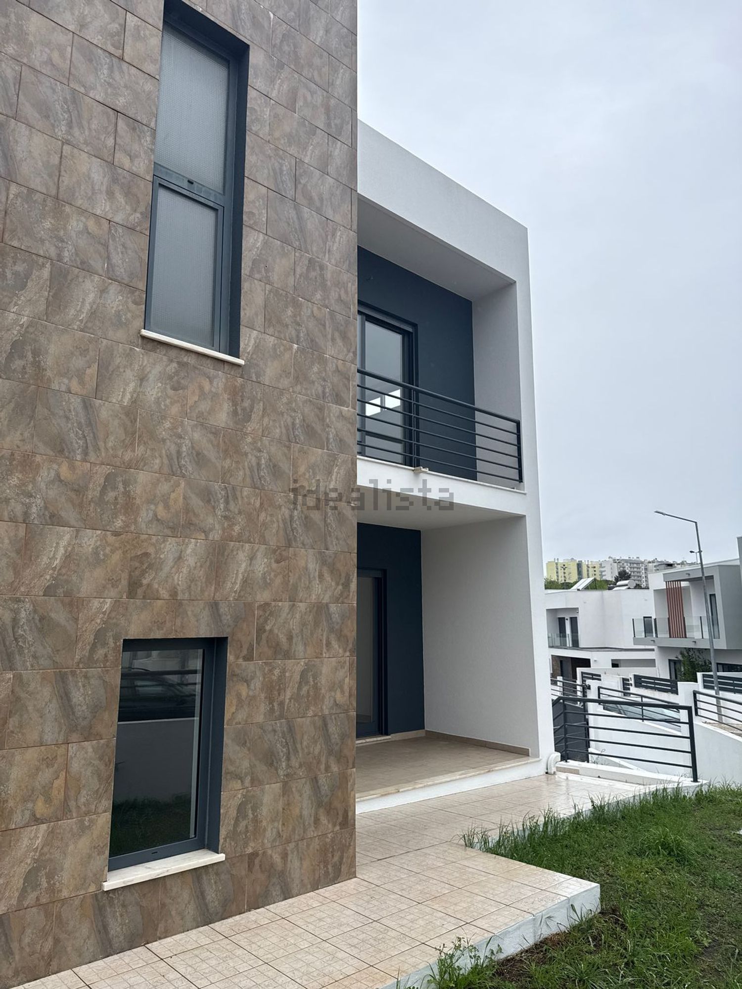 小楼房或独栋别墅出售在Rua Pulido Valente, 14 - 照片