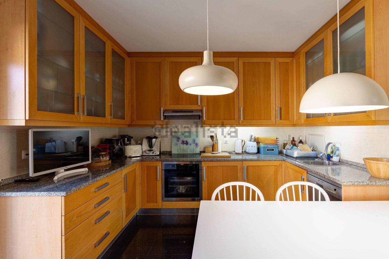 双拼别墅出售在Rua António Xavier Pereira Coutinho, 43 - 厨房