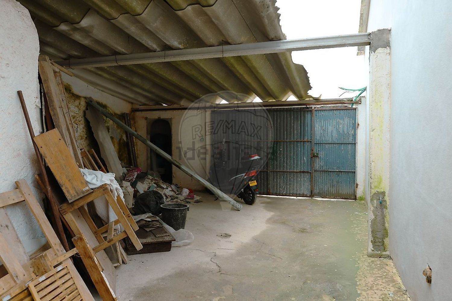 小楼房或独栋别墅出售在Dois Portos e Runa - 照片