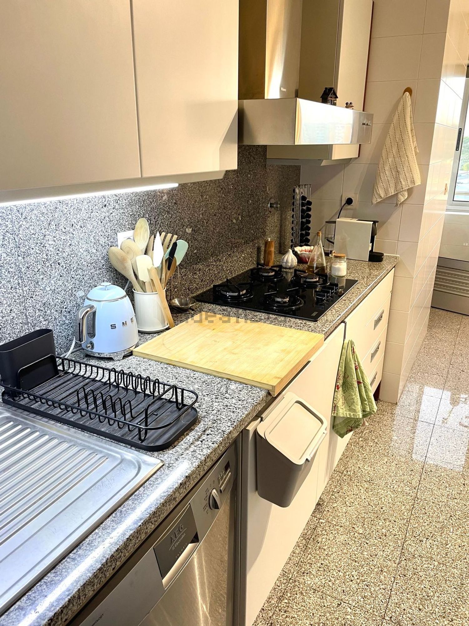 出租公寓 t1在Avenida Sérgio Vieira de Mello, 2 - 厨房