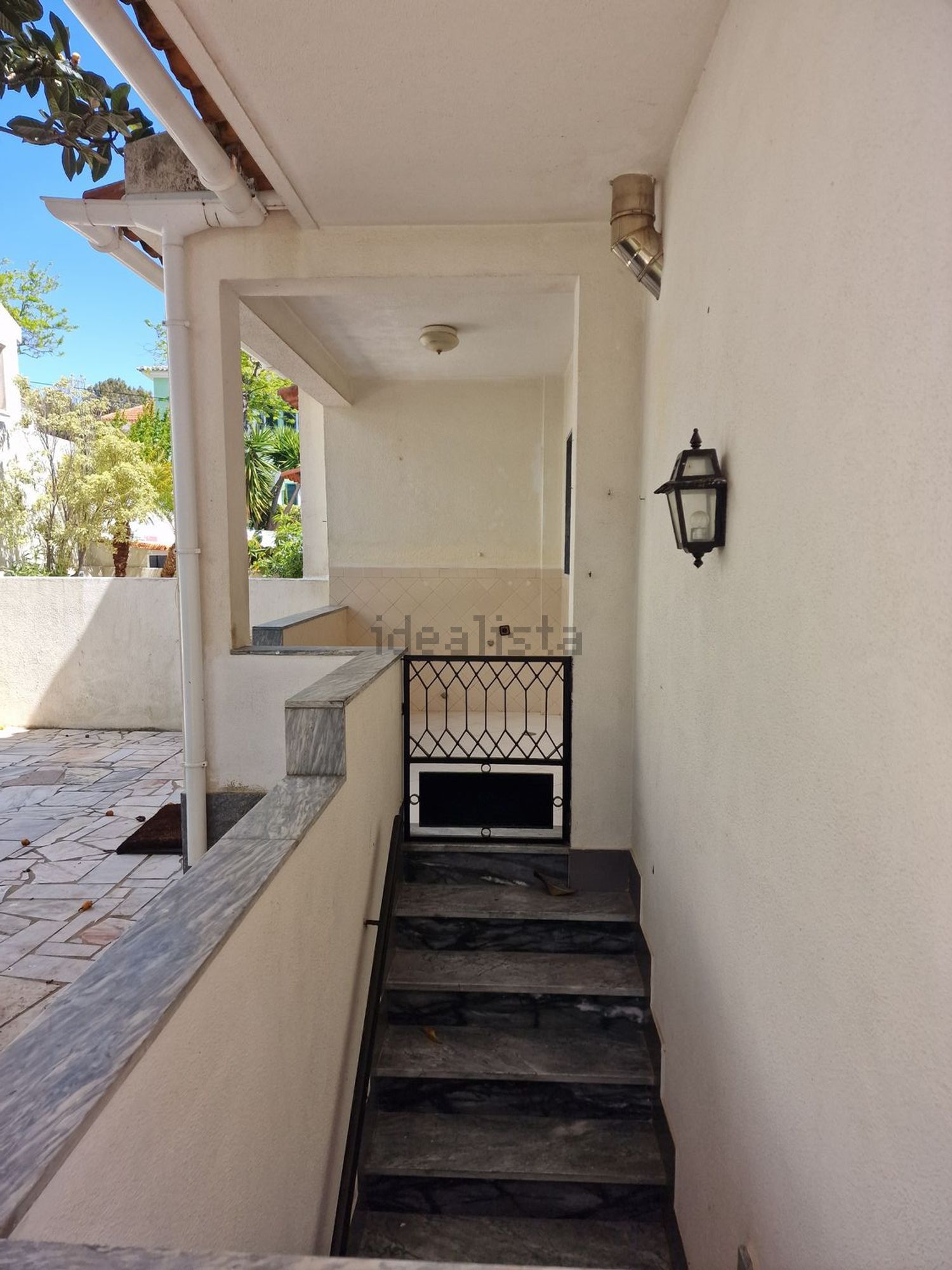 双拼别墅出售在Rua Fernando Namora, 6 - 阳台