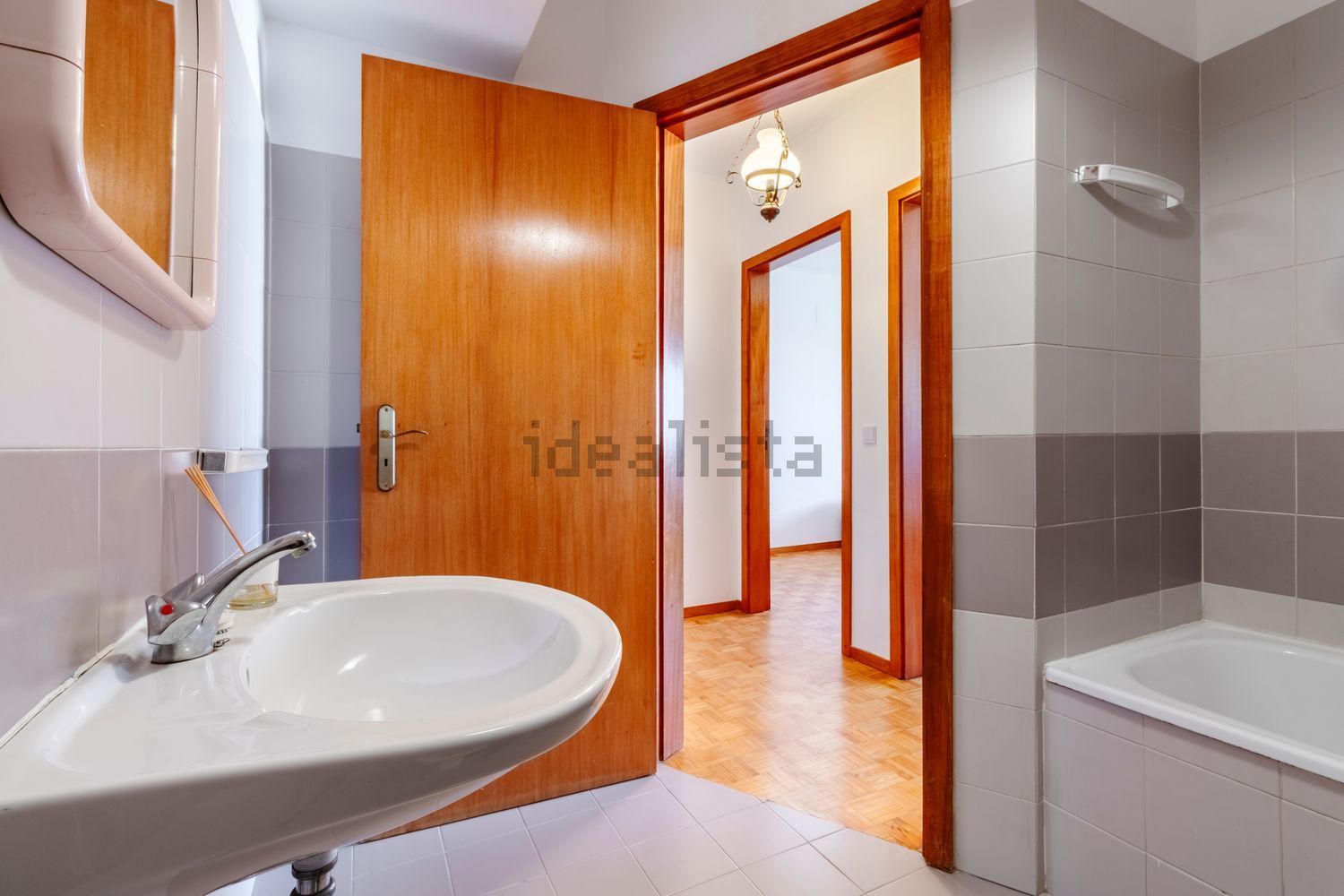 出租公寓 t2在Rua David Mourão Ferreira, 3 - 卫生间