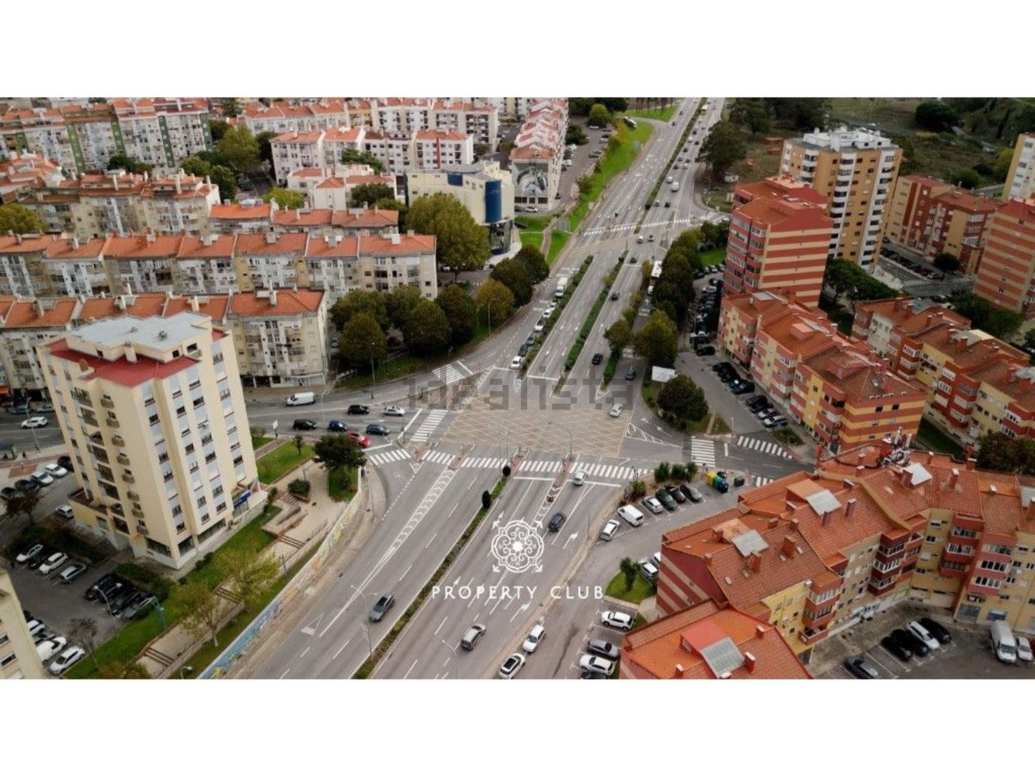 公寓 t3出售在Avenida Comandante Luís António da Silva - 照片