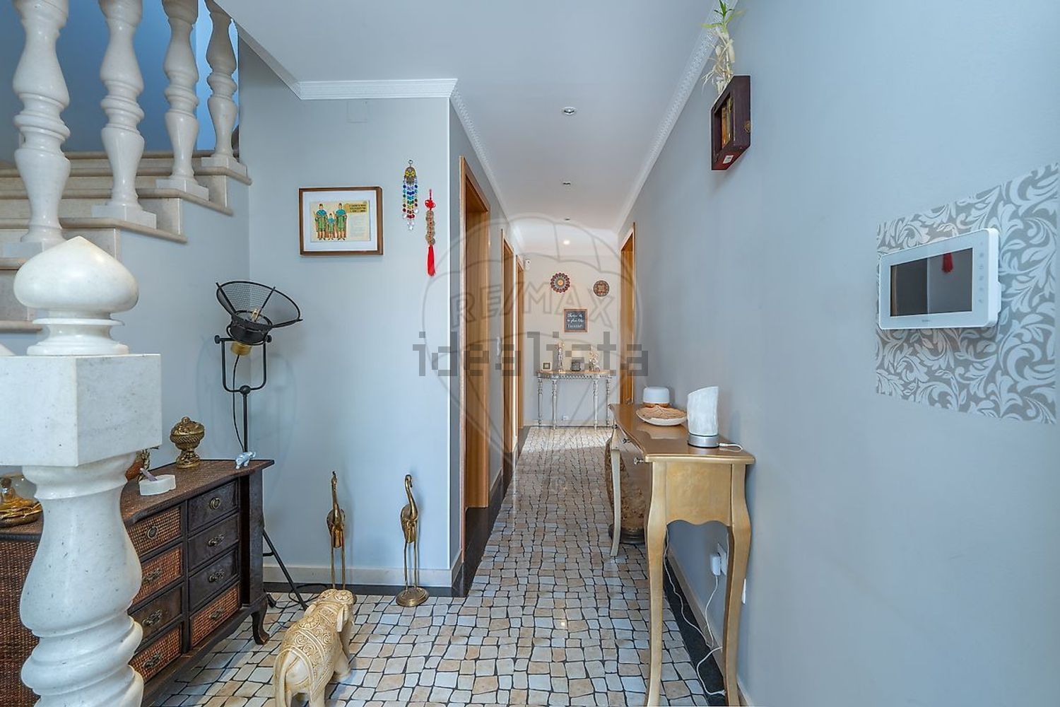 小楼房或独栋别墅出售在Rua do Campo da Bola - 客厅