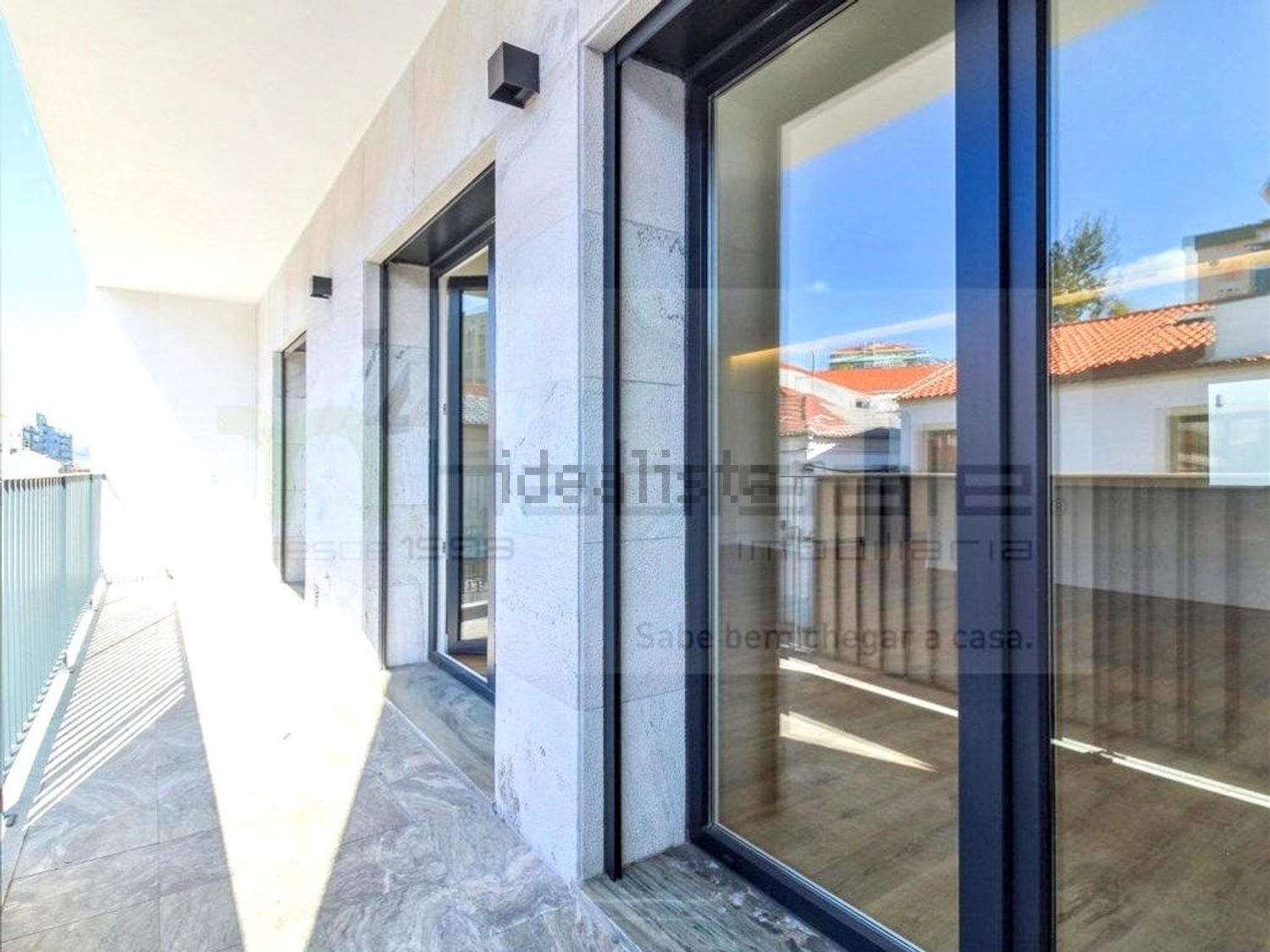 公寓 t4出售在Rua Almirante Gago Coutinho, 58 a - 过道