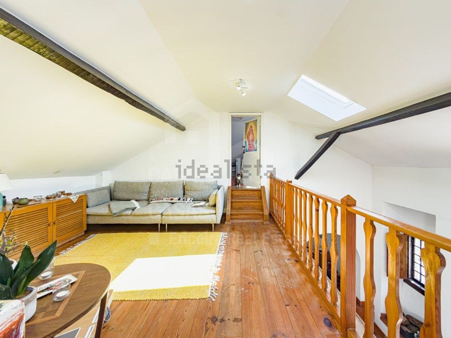 小楼房或独栋别墅出售在São Pedro da Cadeira - 详情