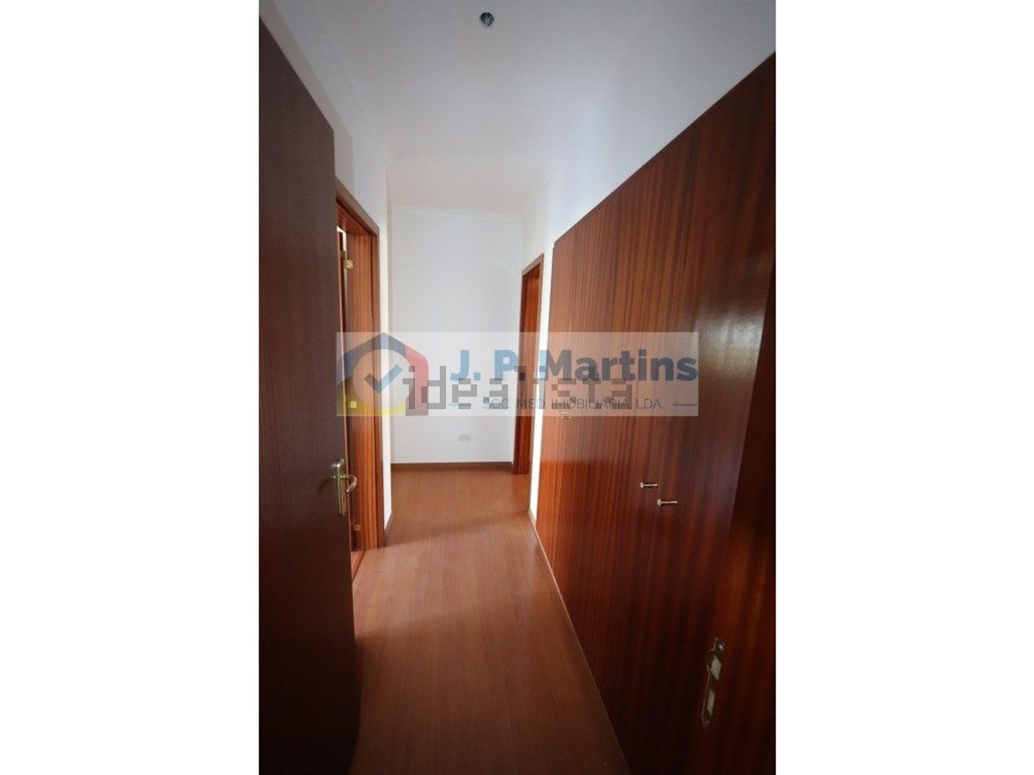 公寓 t3出售在Rua Ferrer Trindade, 5 - 过道