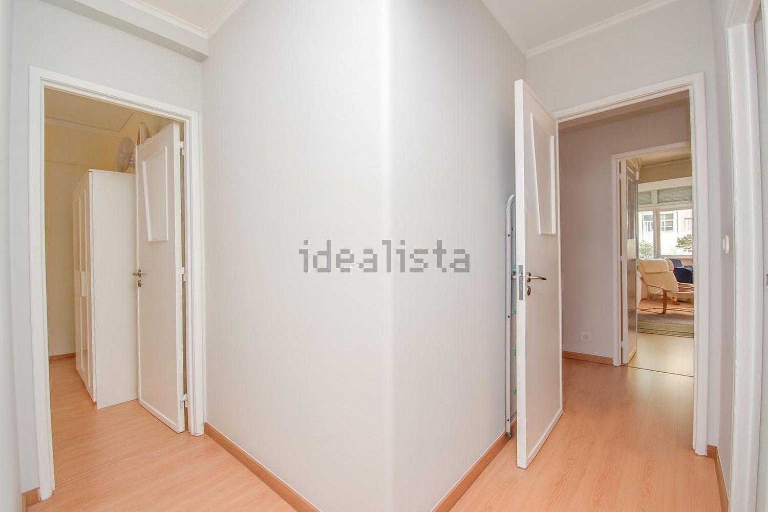 出租房间在Rua do Vale de Santo António, 146 - 过道