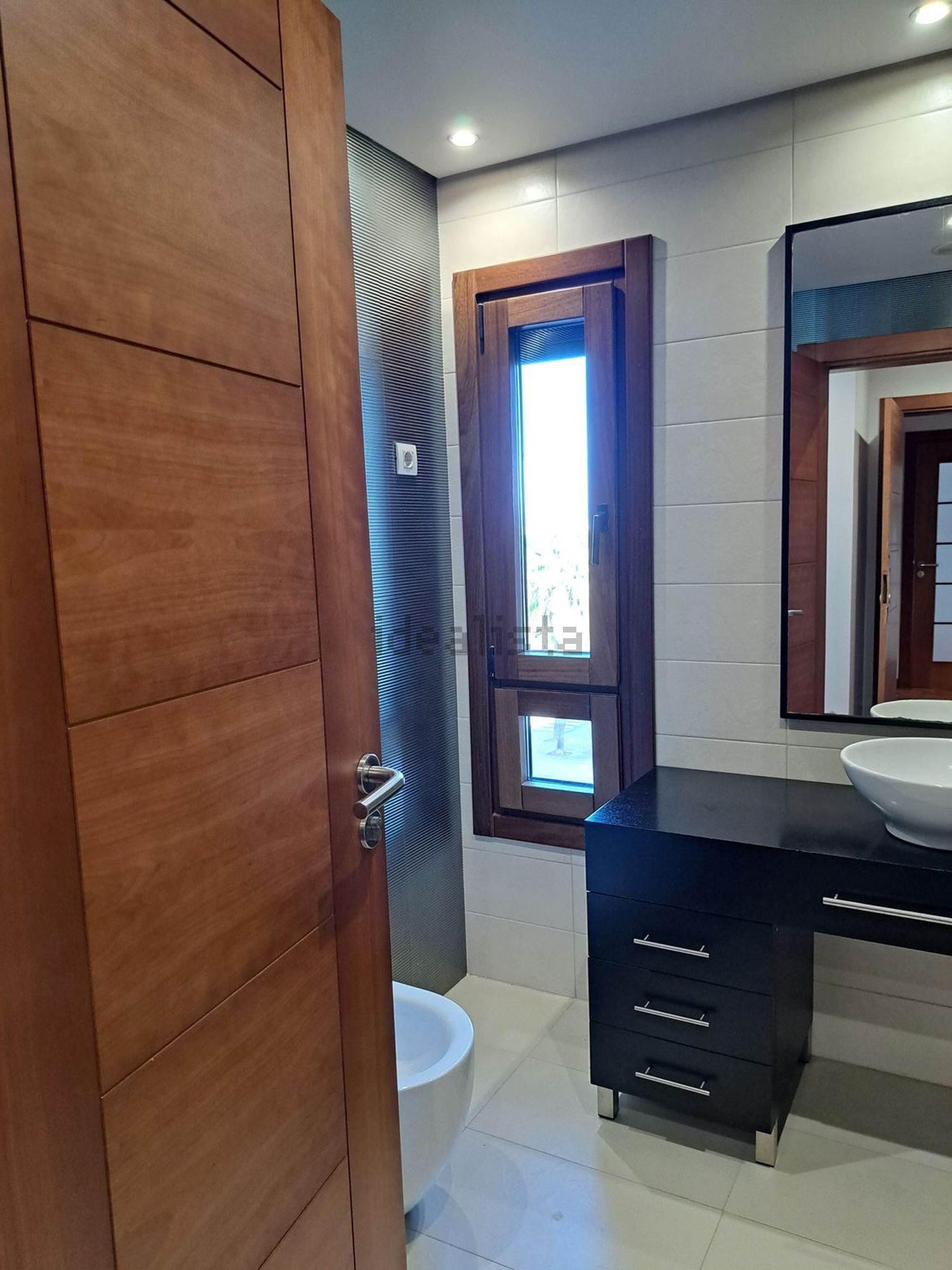 出租公寓 t2在Rua Marechal António de Spínola, 5 - 卫生间