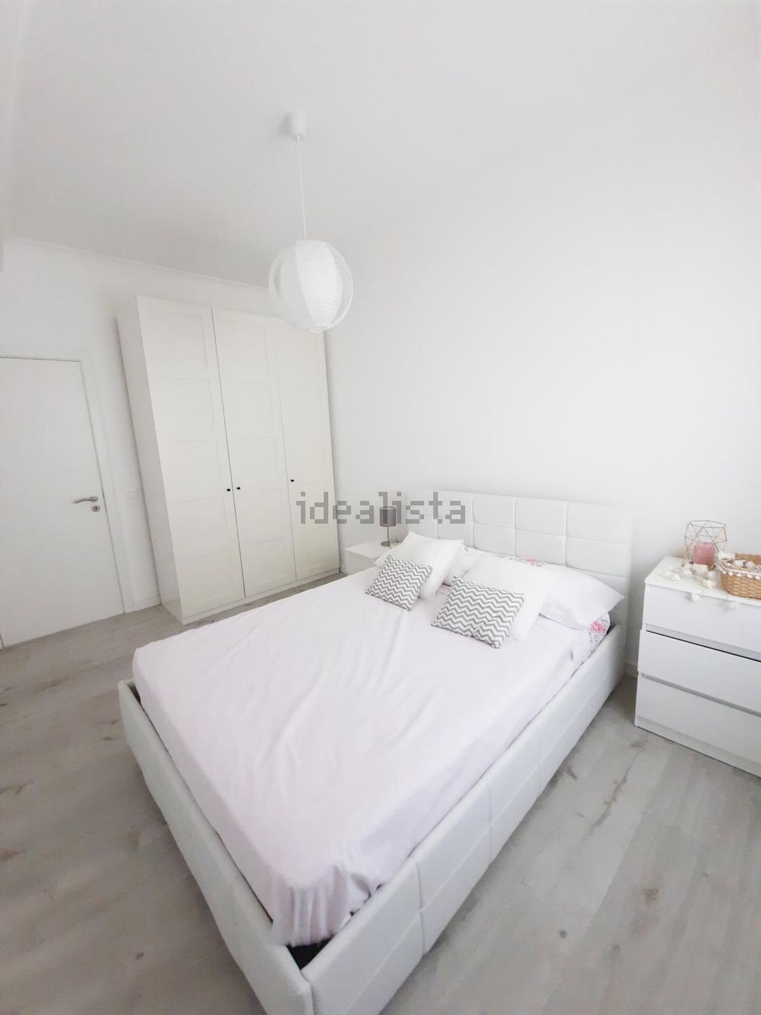 出租房间在Rua Bento de Jesus Caraça, 1 - 卧室