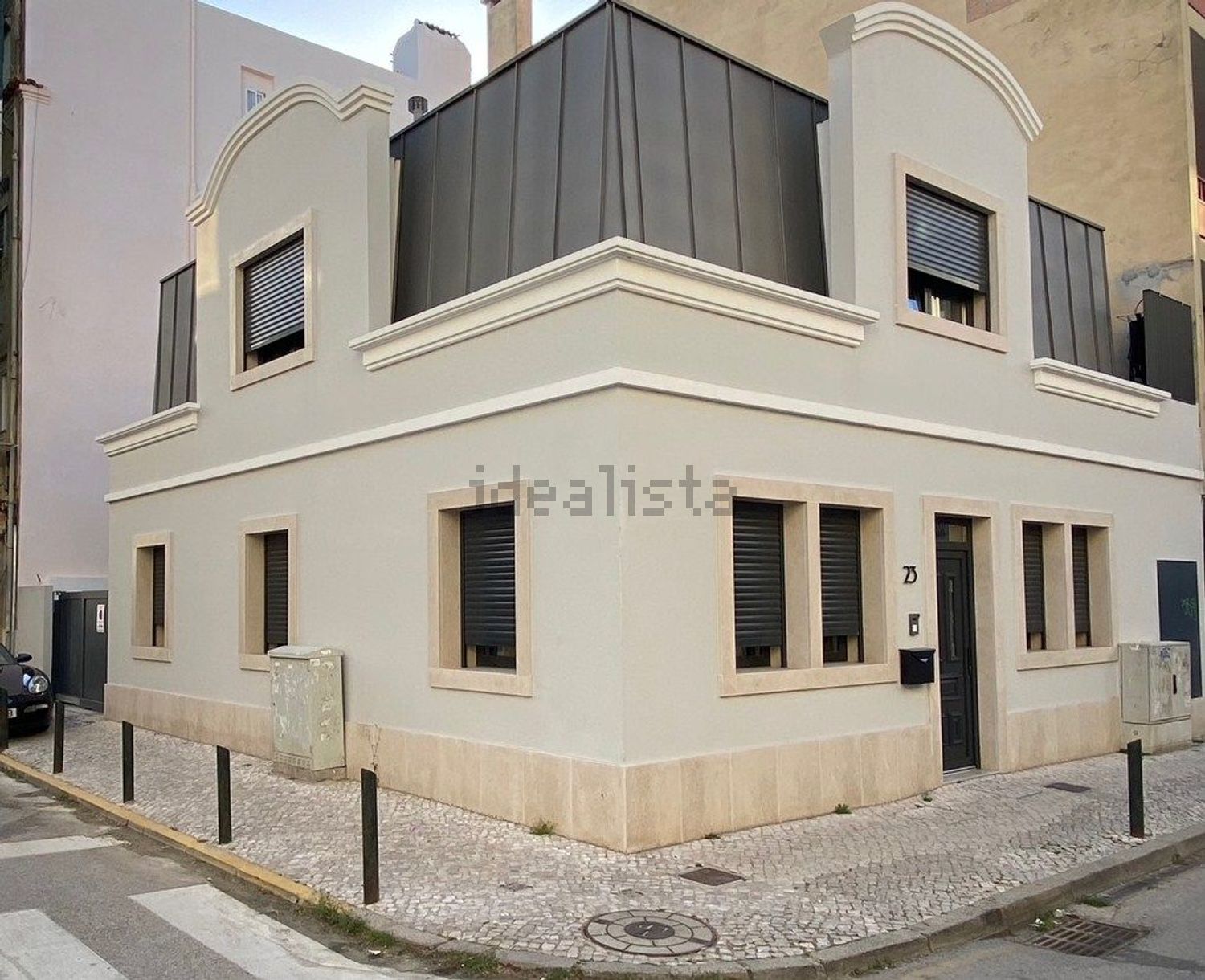 小楼房或独栋别墅出售在Barreiro - 外立面