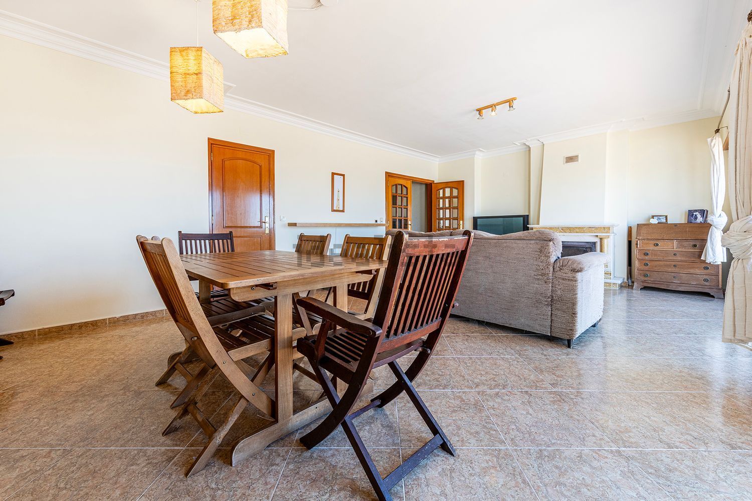 公寓 t2出售在Rua Professor Doutor José Pinto Peixoto - 餐厅