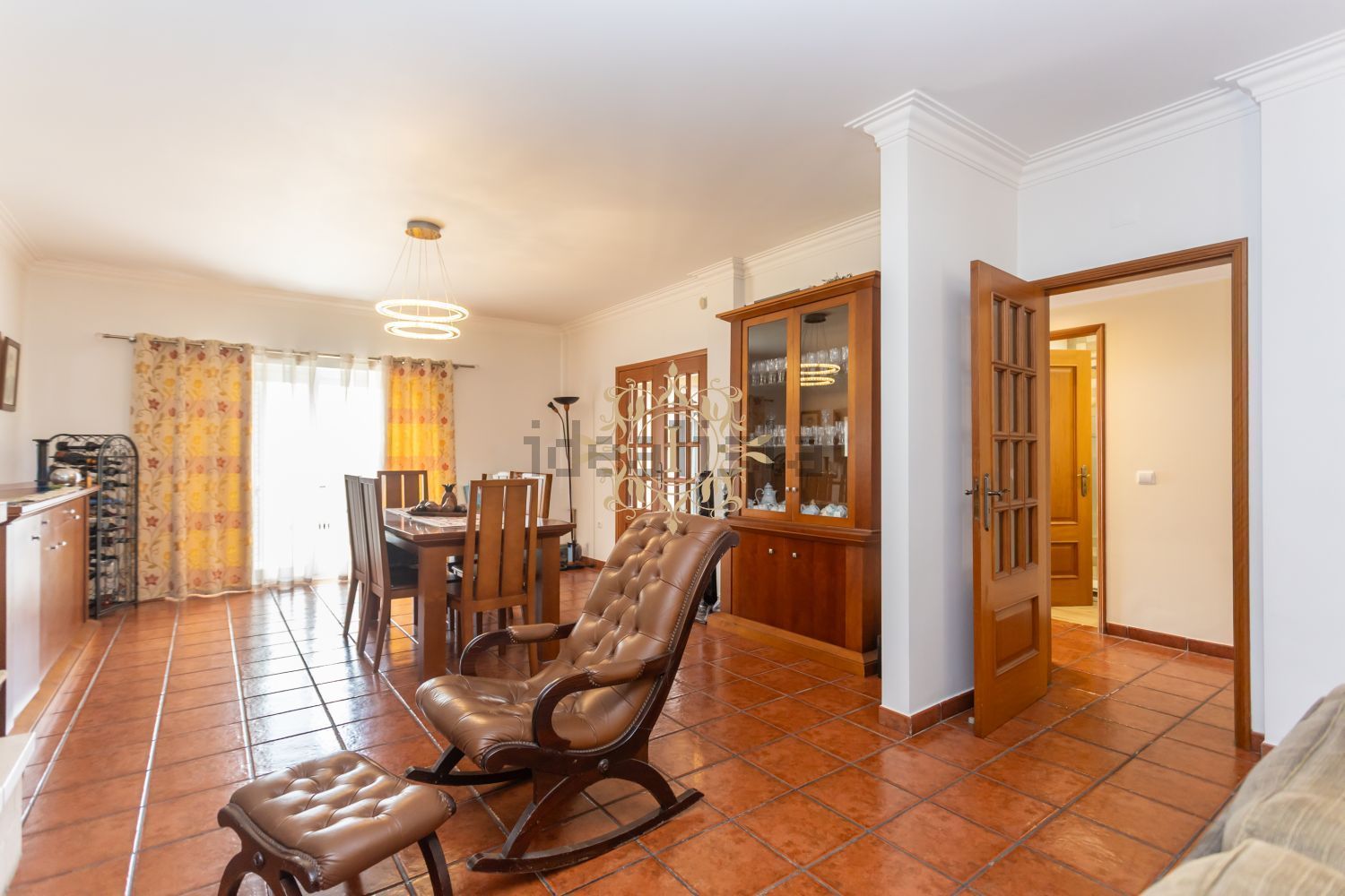 联排别墅出售在Moita - 客厅