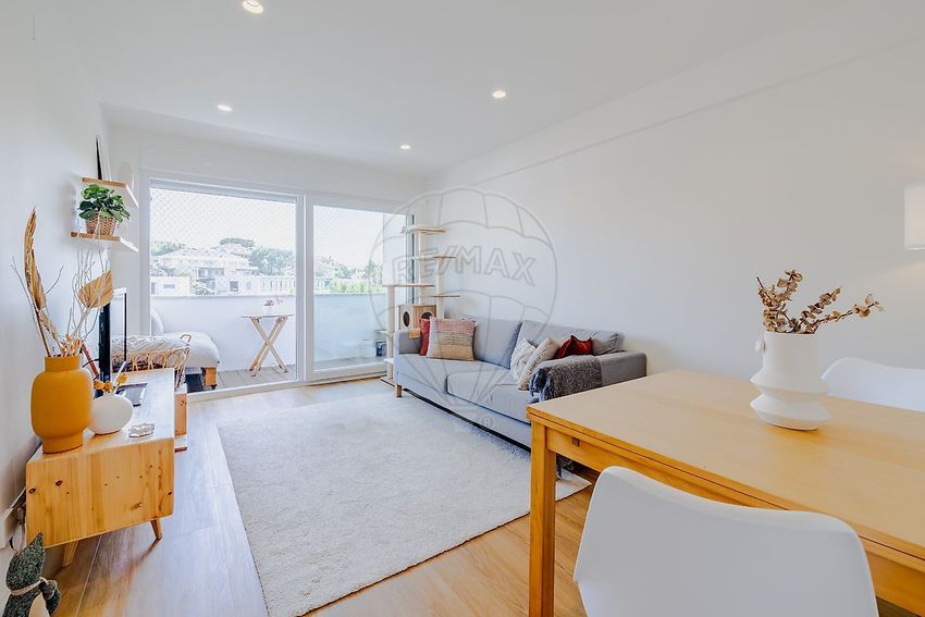 公寓 t2出售在Rua Thomaz de Mello