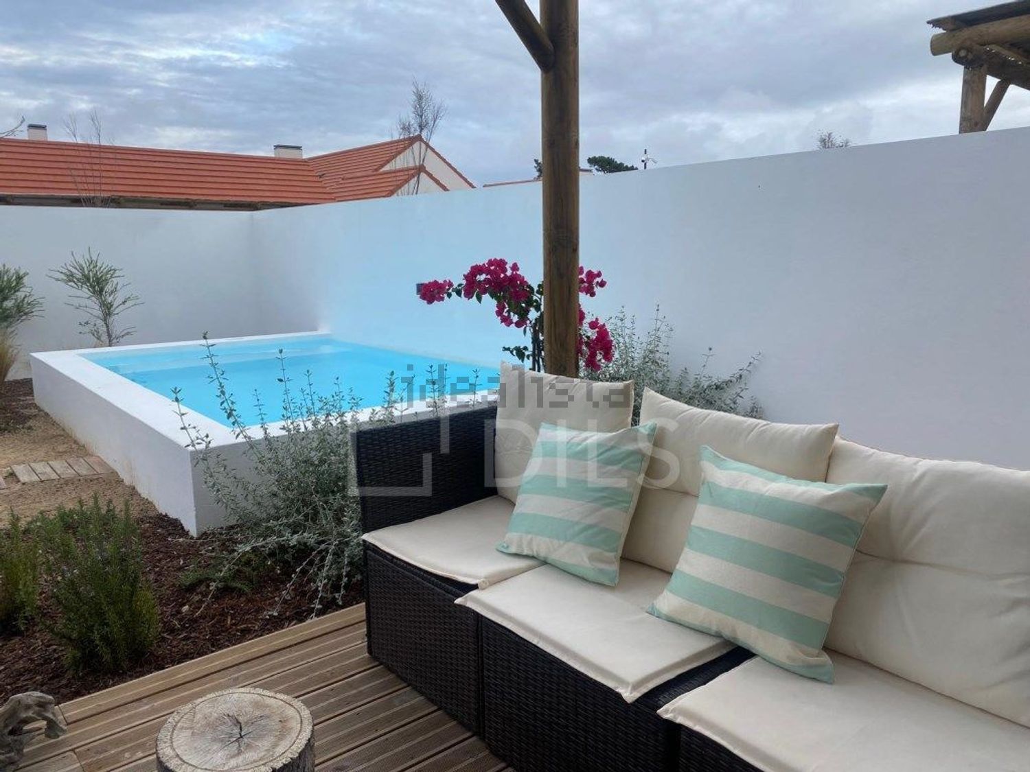 小楼房或独栋别墅出售在Rua da Eira - 阳台