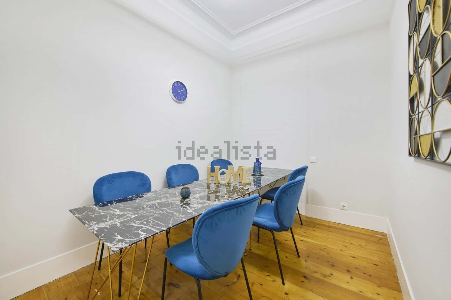 出租房间在Largo Vitorino Damásio, 2 - 客厅