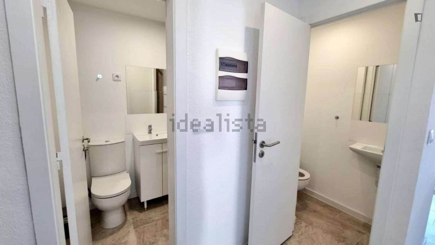 出租房间在Rua Almada Negreiros - 卫生间