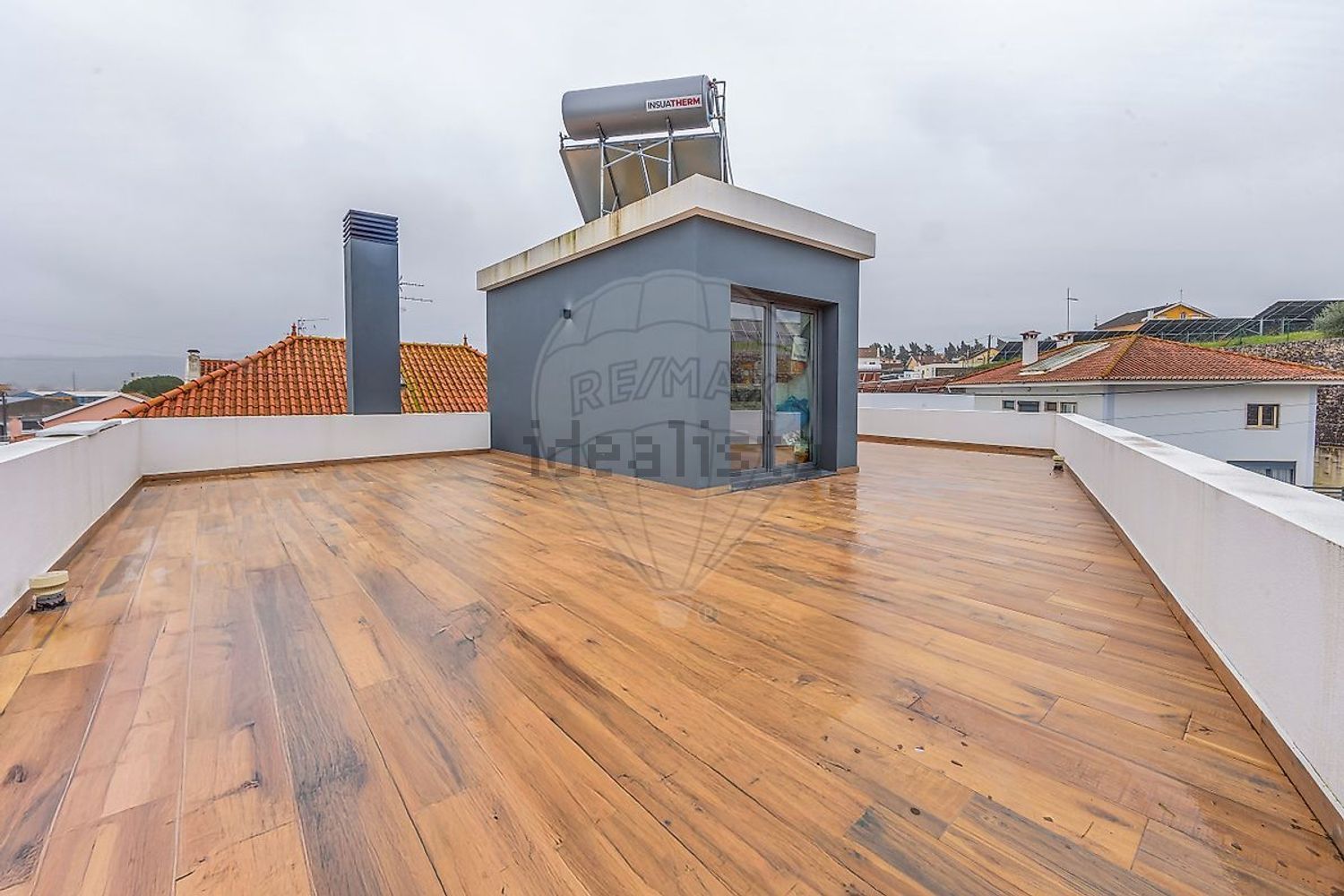 小楼房或独栋别墅出售在Rua da Ribeira - 照片