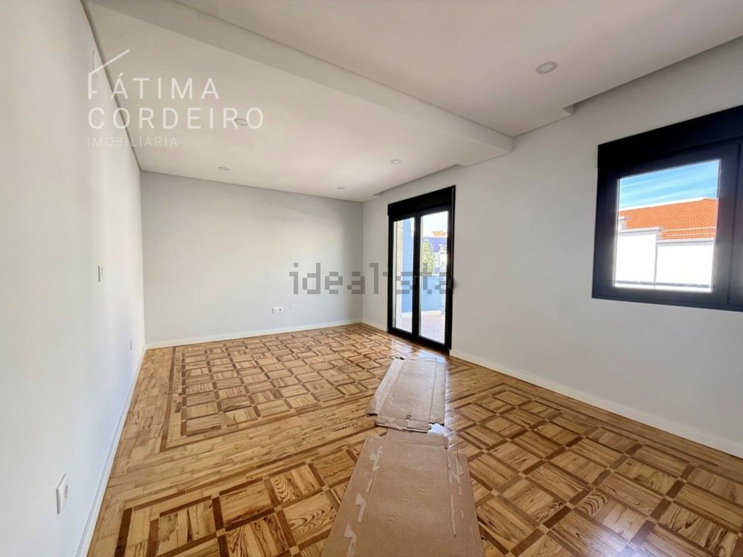 出租公寓 t2在Rua Capitão Leitão, 77 a - 居住