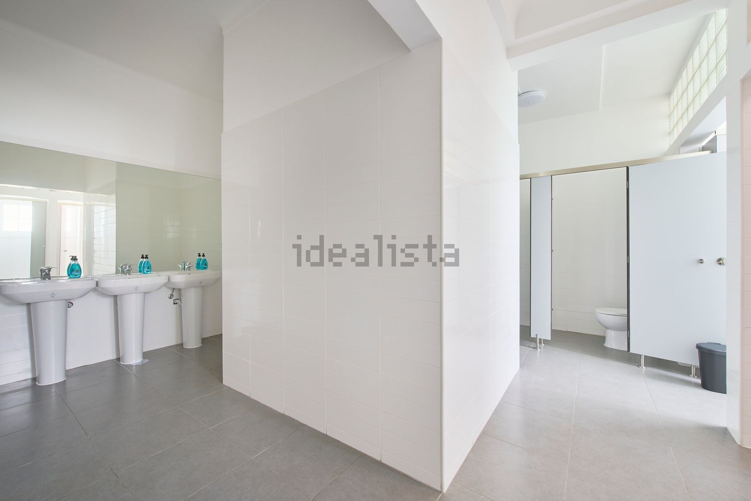 出租房间在Rua Alexandre Herculano - 卫生间