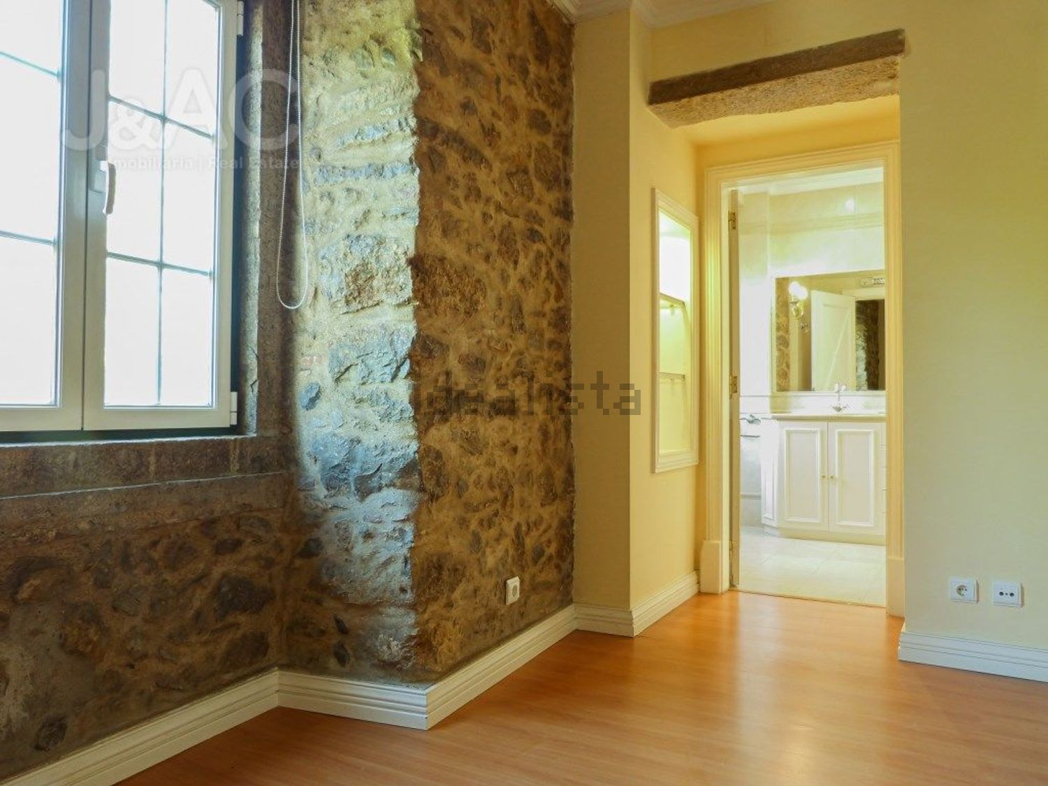 出租公寓 t2在Rua Antonio Carlos Oliveira - 过道