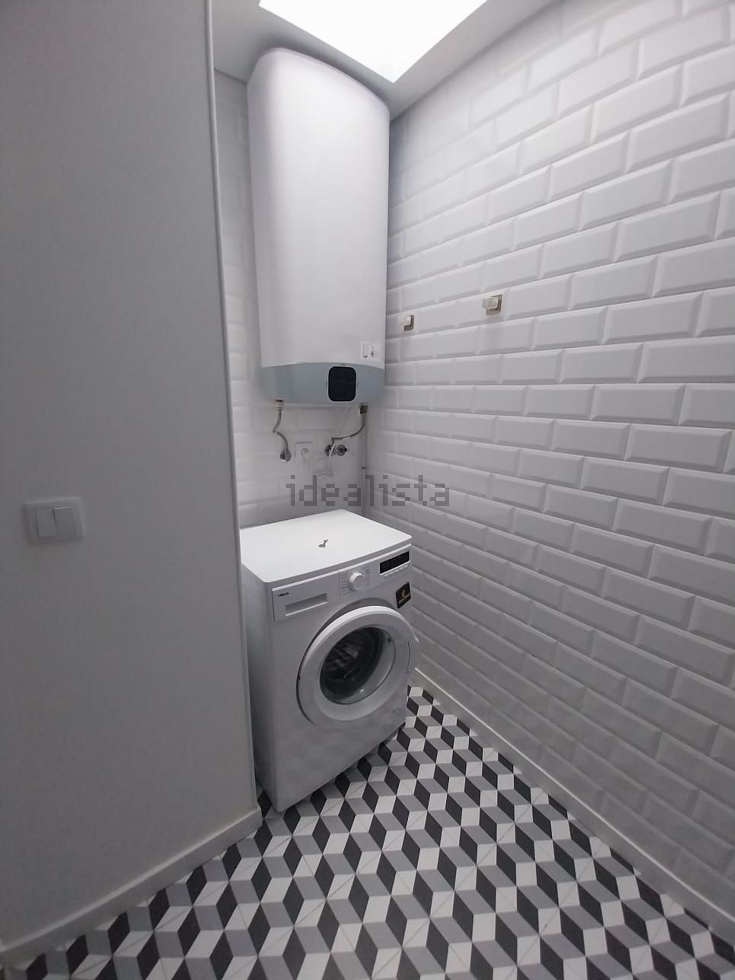 出租t0（单人公寓）在Rua Poeta do Bocage, 25 - 详情